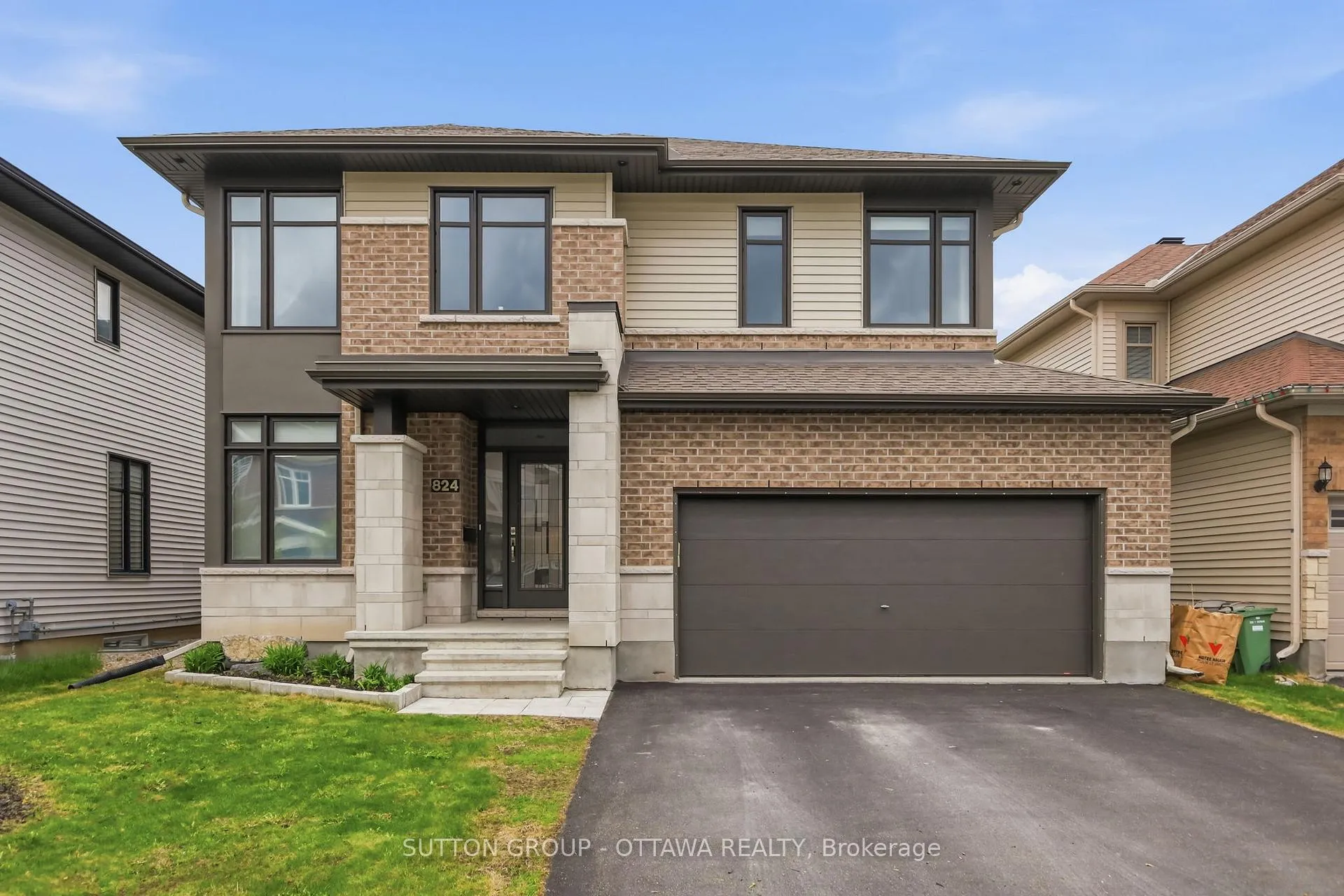 Photo 1 of 824 Contour Street, Ottawa, Mer Bleue/Bradley Estates/Anderson Park — HOMEH