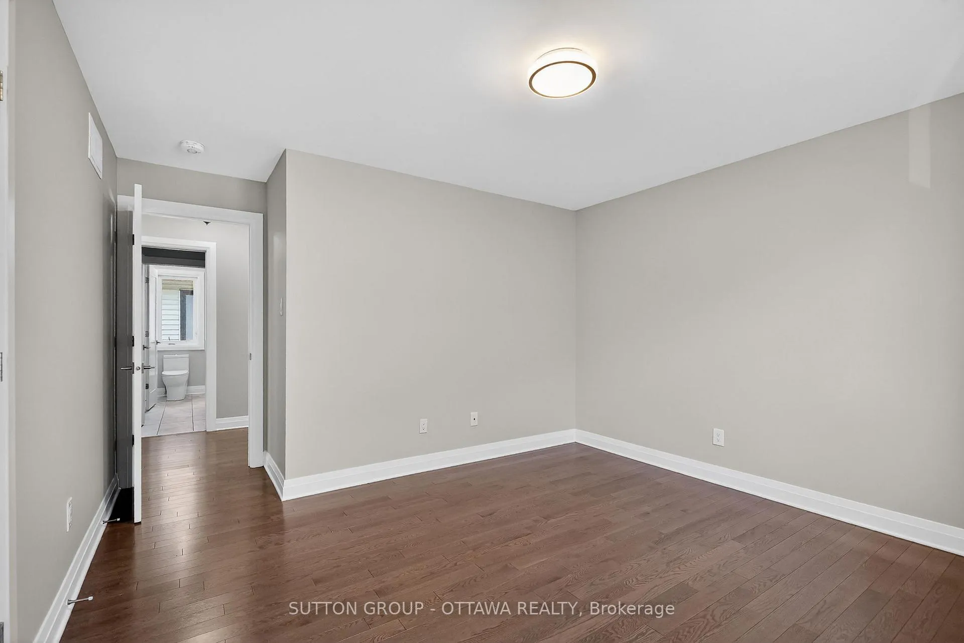 Photo 21 of 824 Contour Street, Ottawa, Mer Bleue/Bradley Estates/Anderson Park — HOMEH