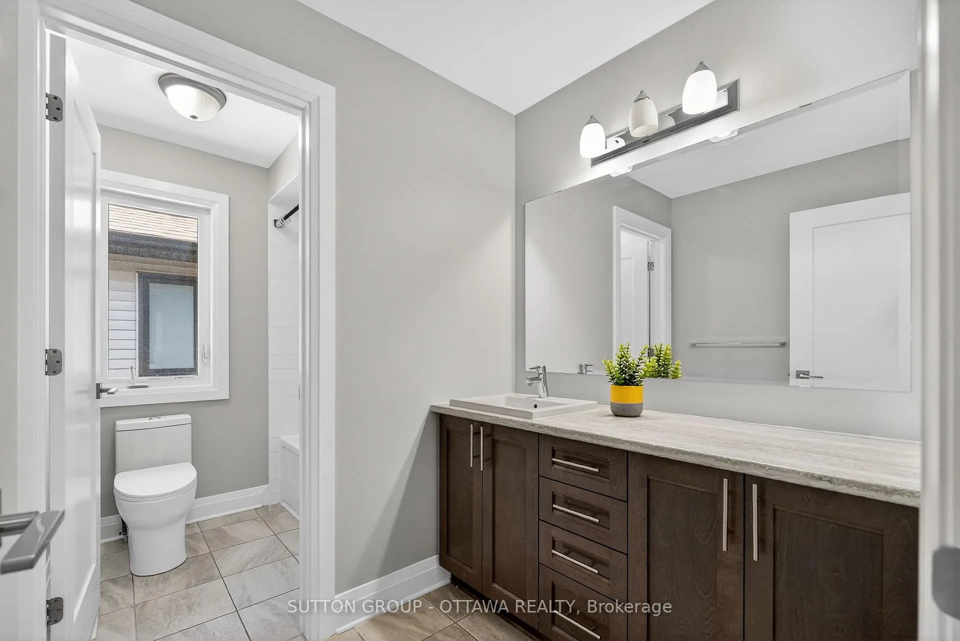Photo 22 of 824 Contour Street, Ottawa, Mer Bleue/Bradley Estates/Anderson Park — HOMEH