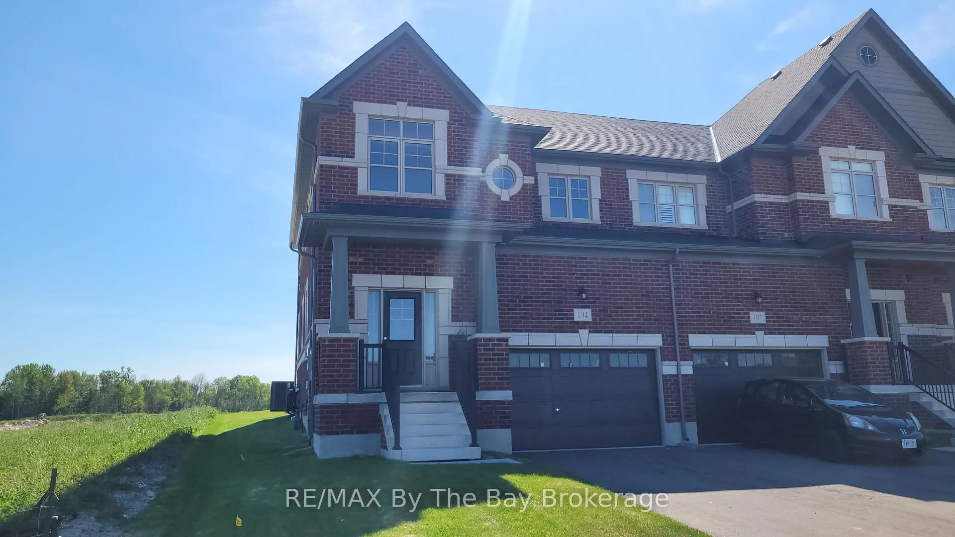 Photo 1 of 194 Union Boulevard, Wasaga Beach — HOMEH