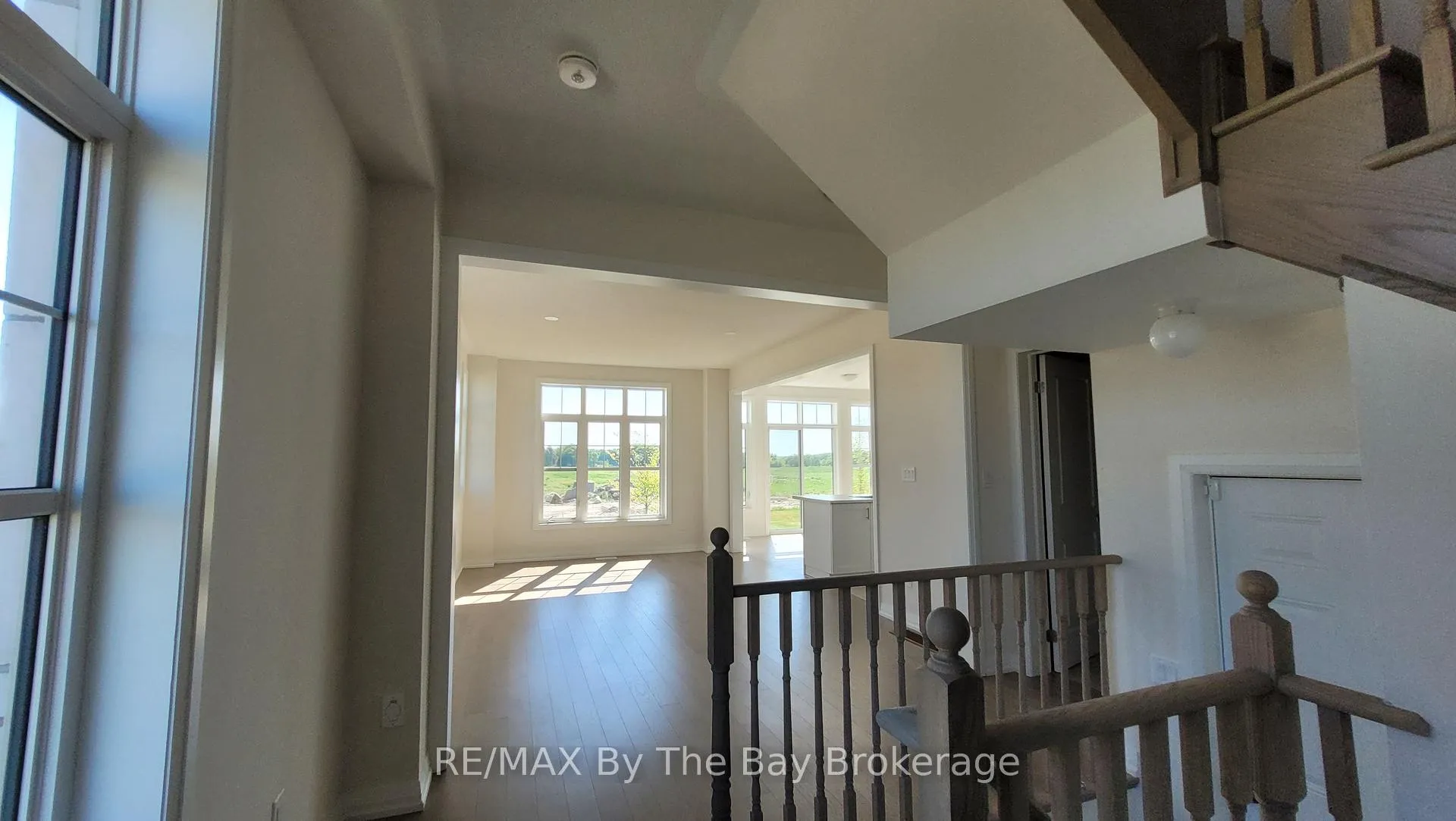 Photo 6 of 194 Union Boulevard, Wasaga Beach — HOMEH
