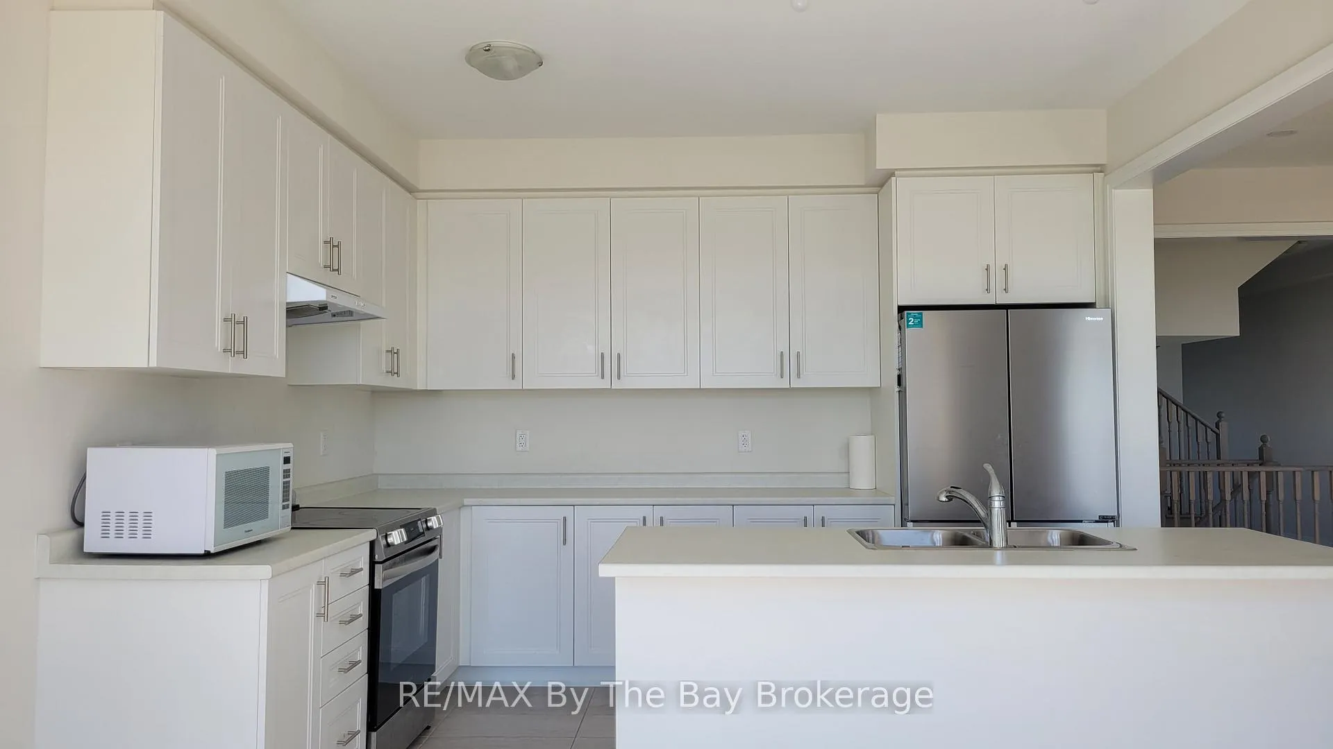 Photo 9 of 194 Union Boulevard, Wasaga Beach — HOMEH
