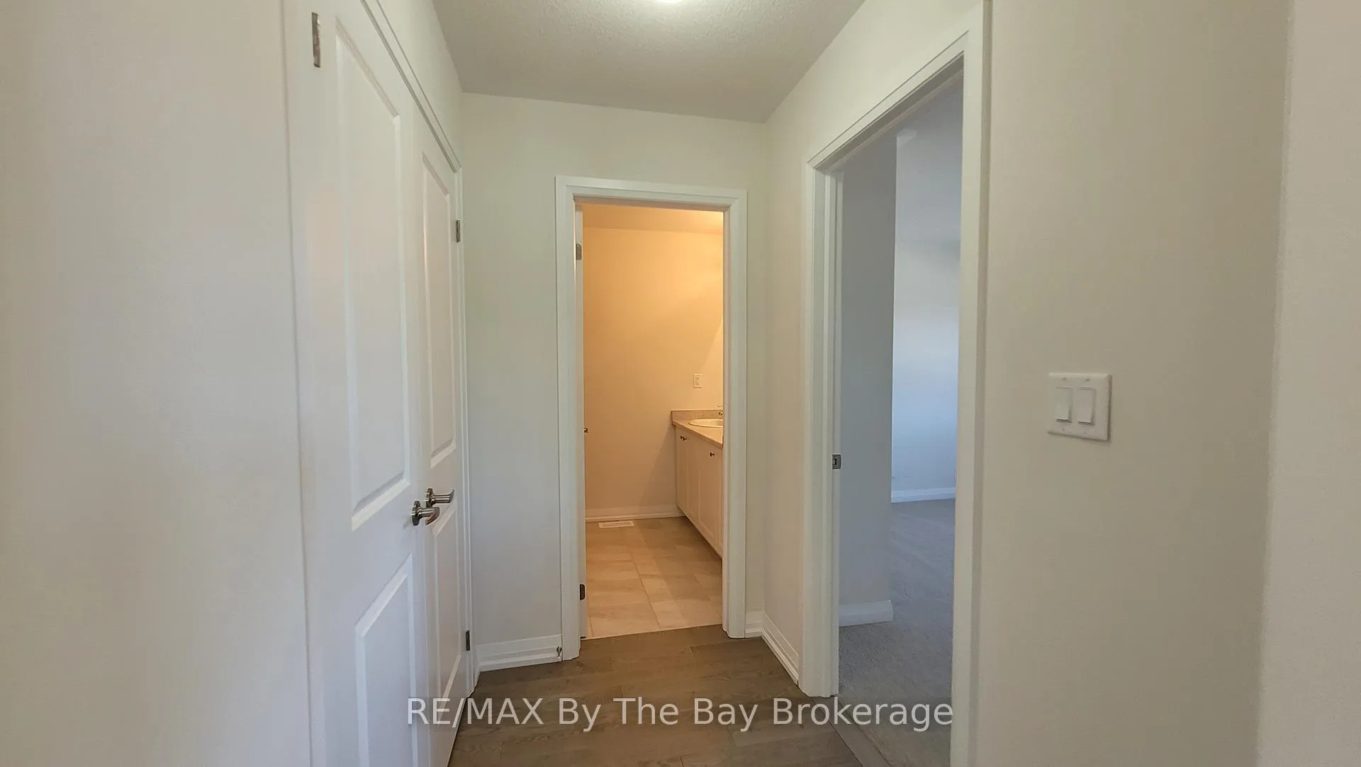 Photo 19 of 194 Union Boulevard, Wasaga Beach — HOMEH