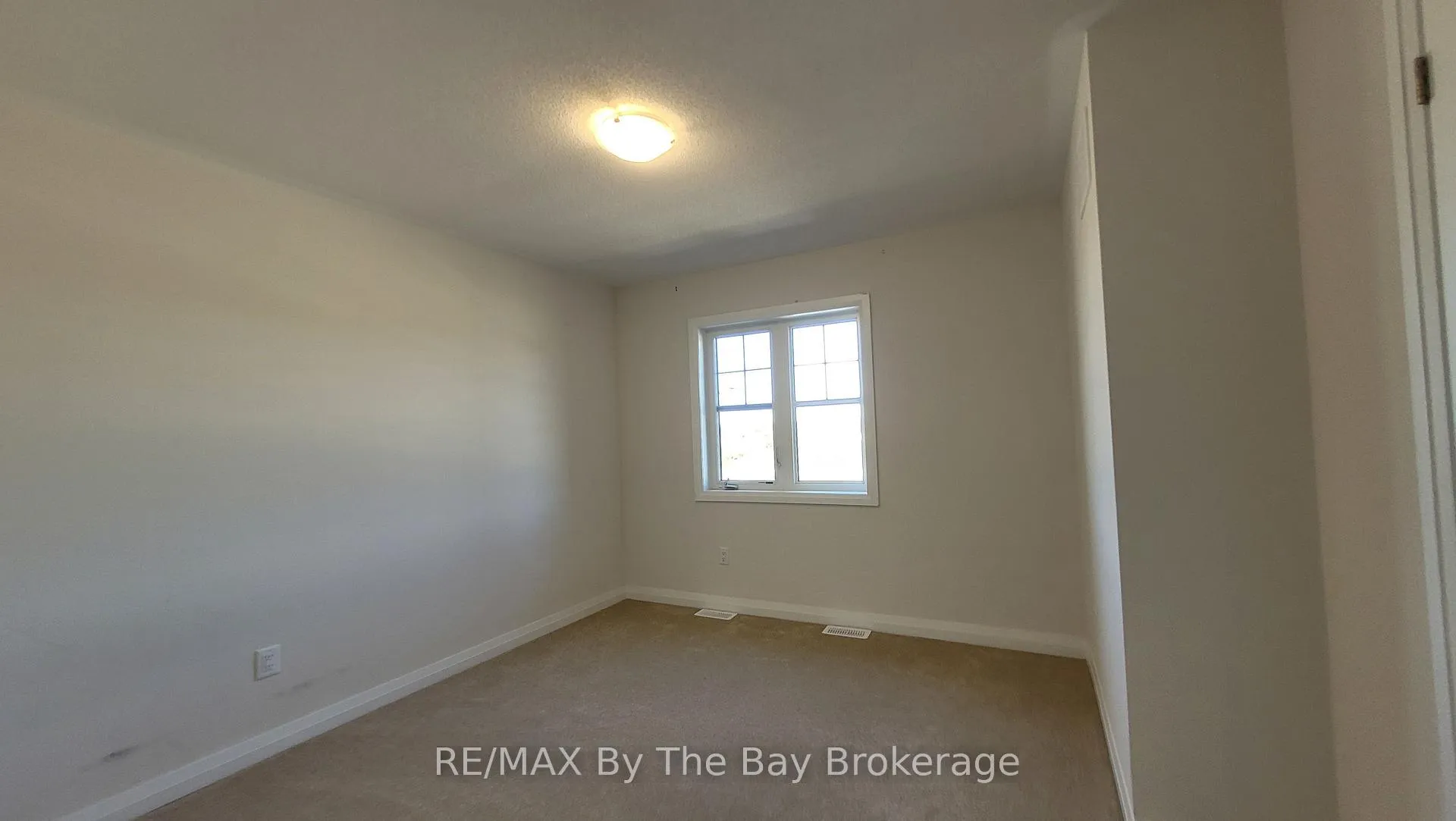Photo 20 of 194 Union Boulevard, Wasaga Beach — HOMEH