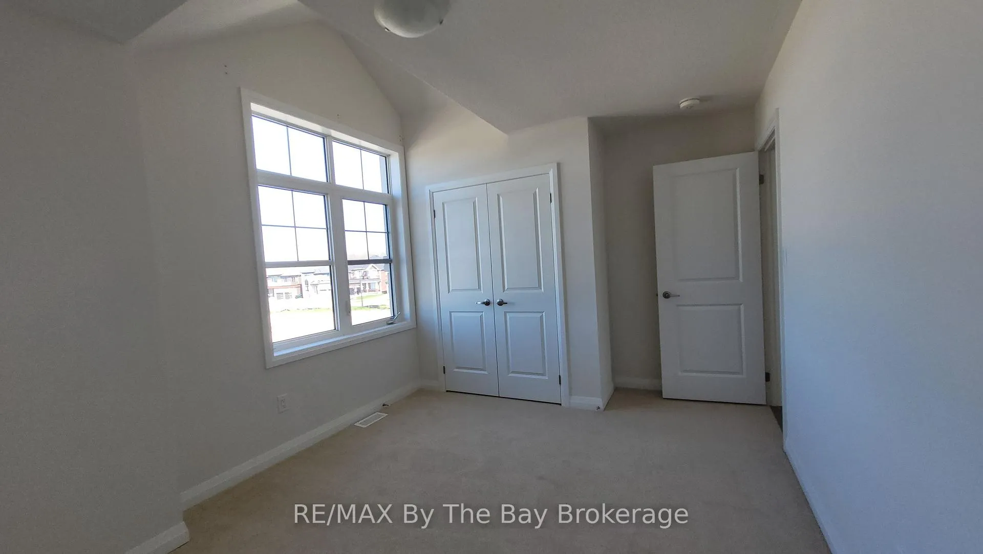 Photo 27 of 194 Union Boulevard, Wasaga Beach — HOMEH
