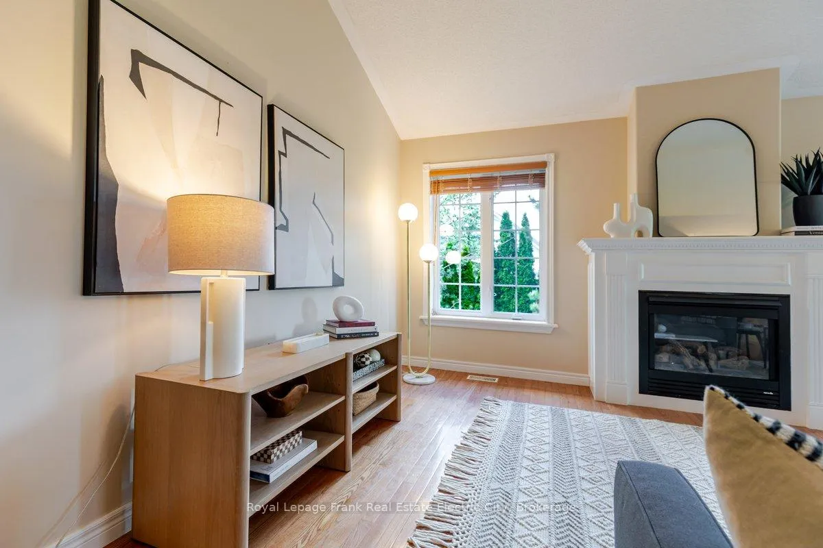 Photo 15 of Unit 1, 3053 Frances Stewart Road, Peterborough, Ashburnham Ward 4 — HOMEH