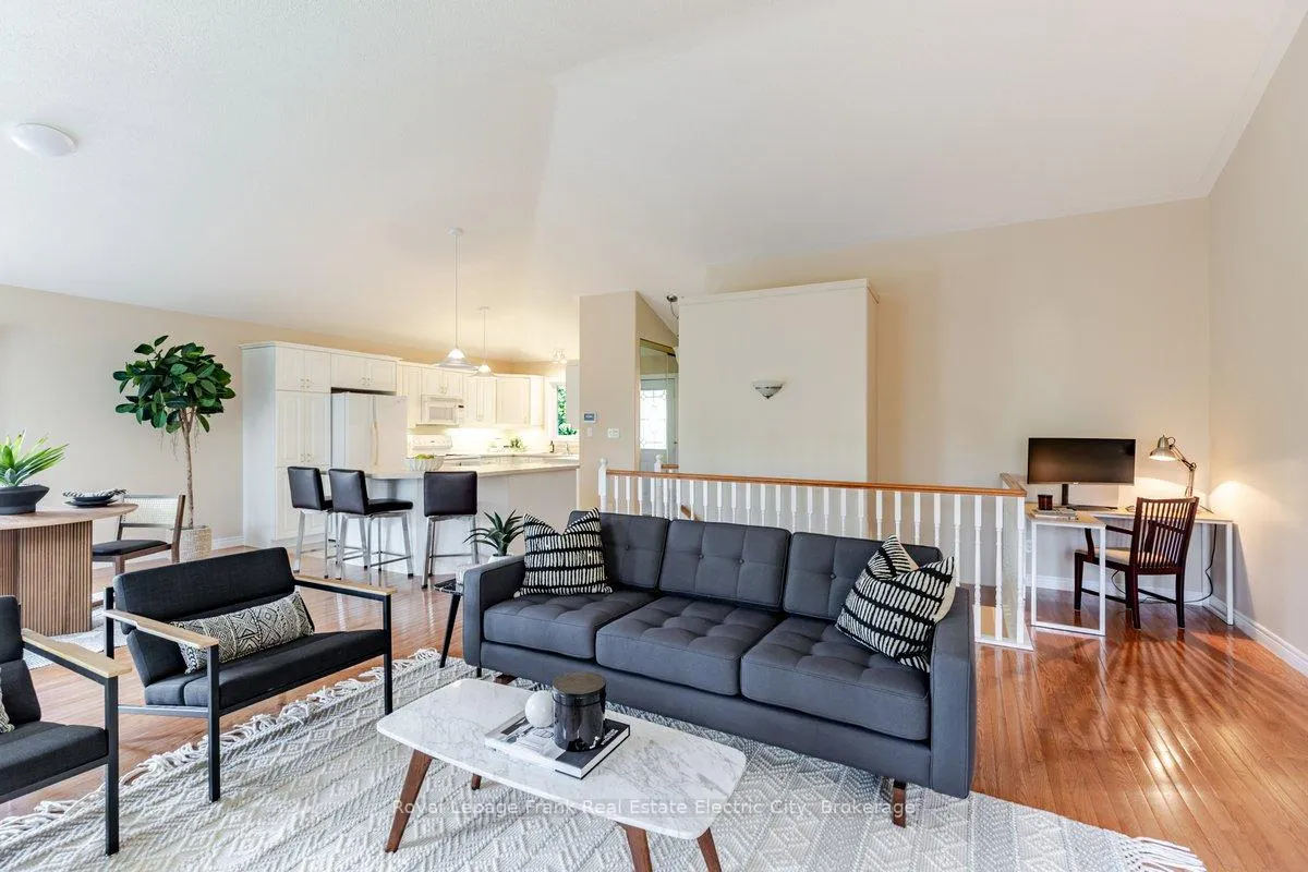 Photo 18 of Unit 1, 3053 Frances Stewart Road, Peterborough, Ashburnham Ward 4 — HOMEH