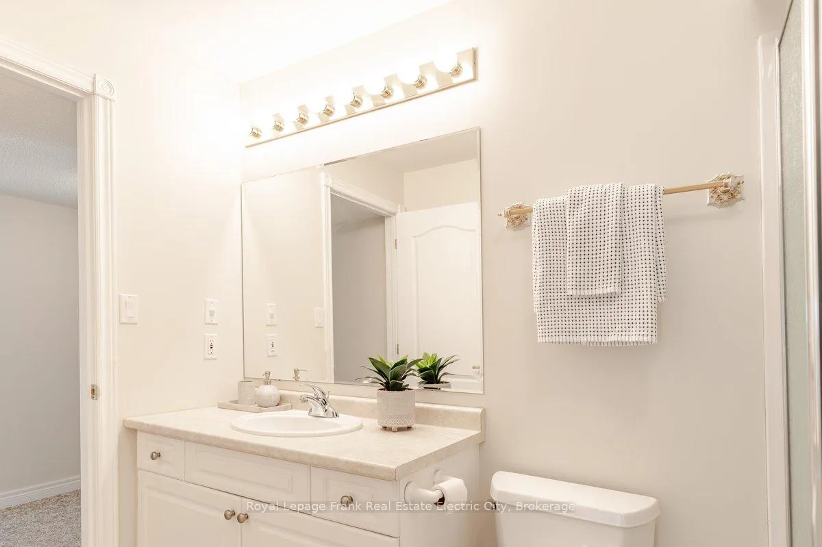 Photo 36 of Unit 1, 3053 Frances Stewart Road, Peterborough, Ashburnham Ward 4 — HOMEH