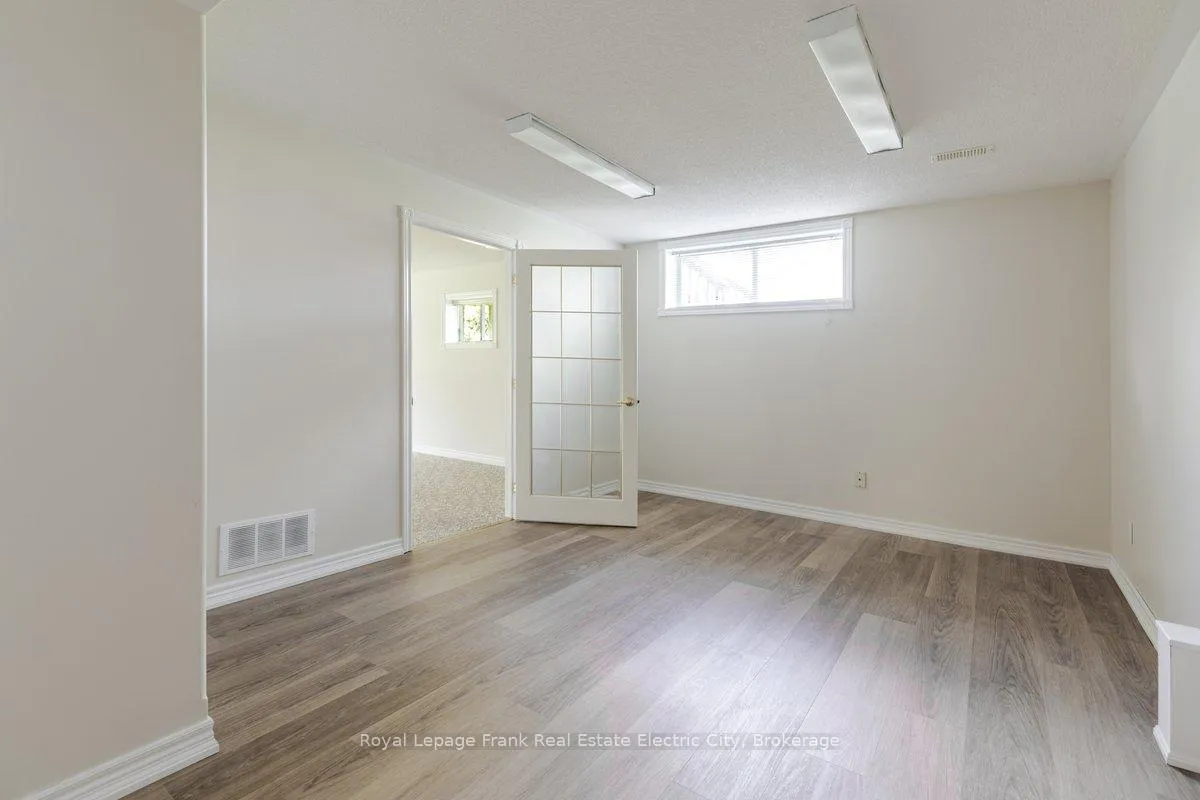 Photo 40 of Unit 1, 3053 Frances Stewart Road, Peterborough, Ashburnham Ward 4 — HOMEH