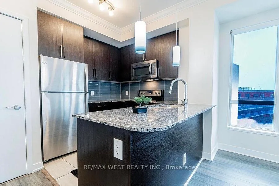 Photo 3 of Unit 1402, 840 Queens Plate Drive, Etobicoke, West Humber-Clairville — HOMEH