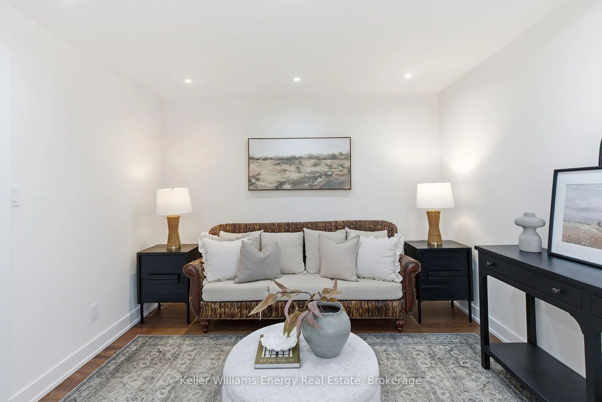 Photo 6 of 25 Barnes Drive, Ajax, Central — HOMEH