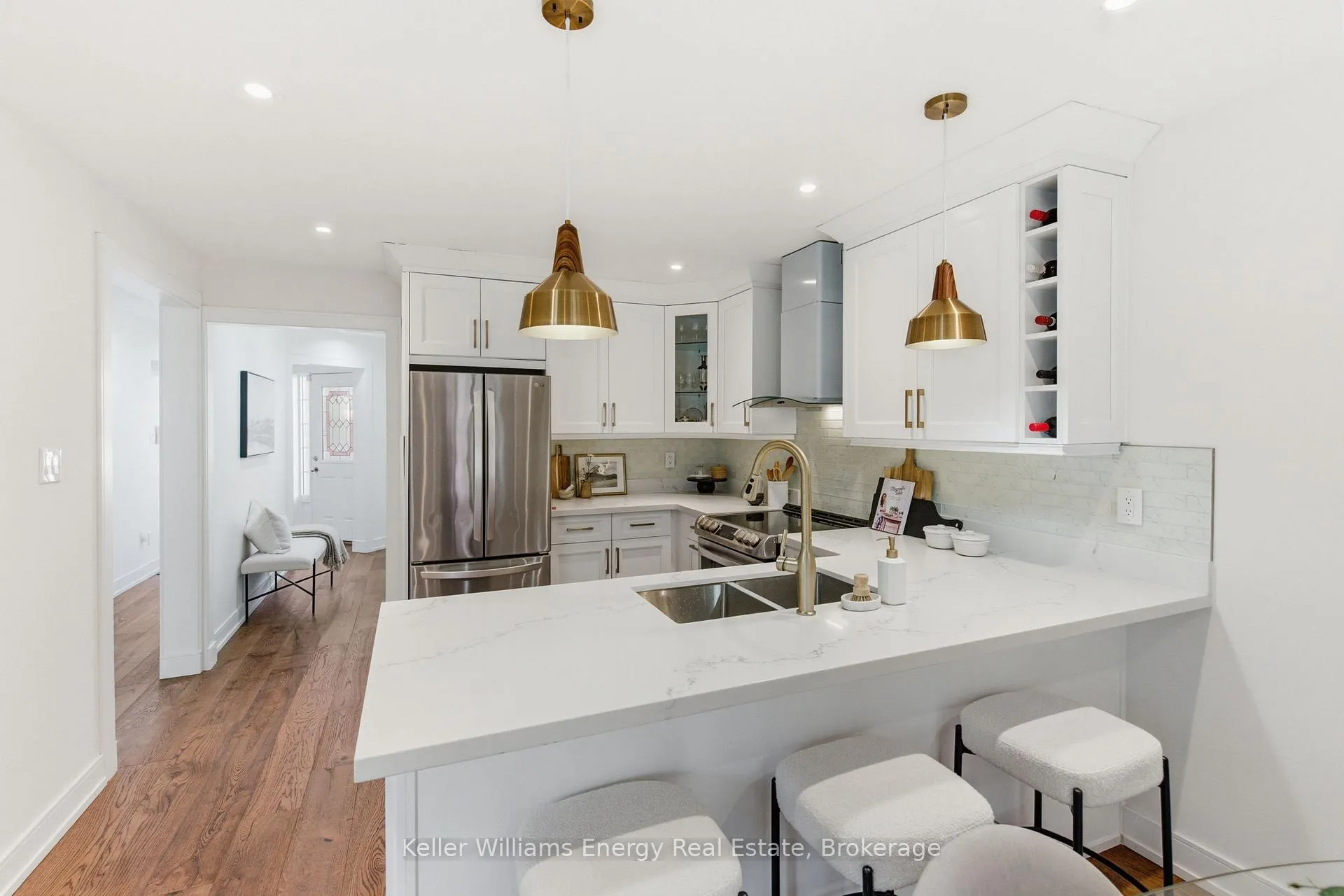 Photo 23 of 25 Barnes Drive, Ajax, Central — HOMEH