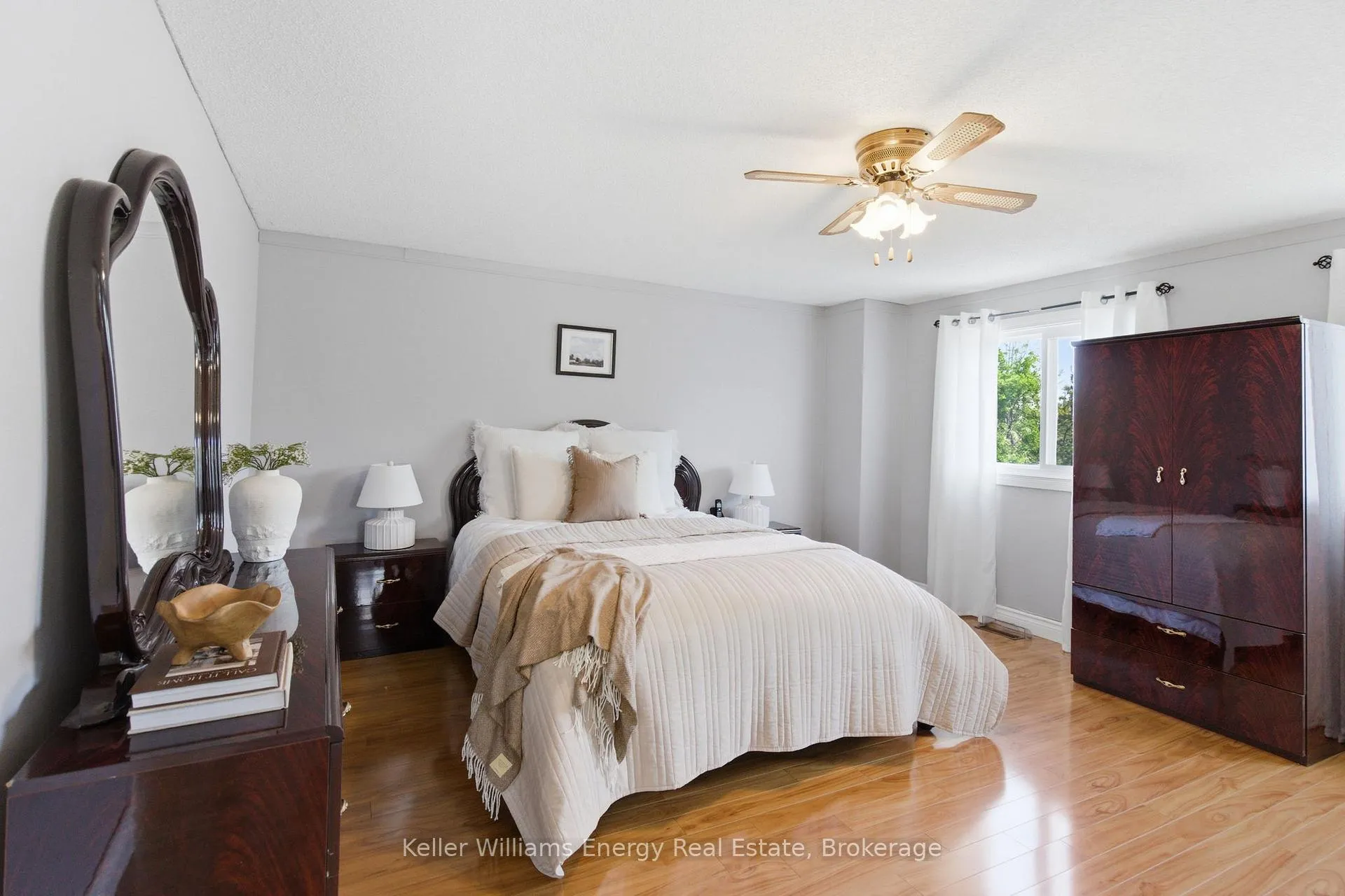 Photo 26 of 25 Barnes Drive, Ajax, Central — HOMEH
