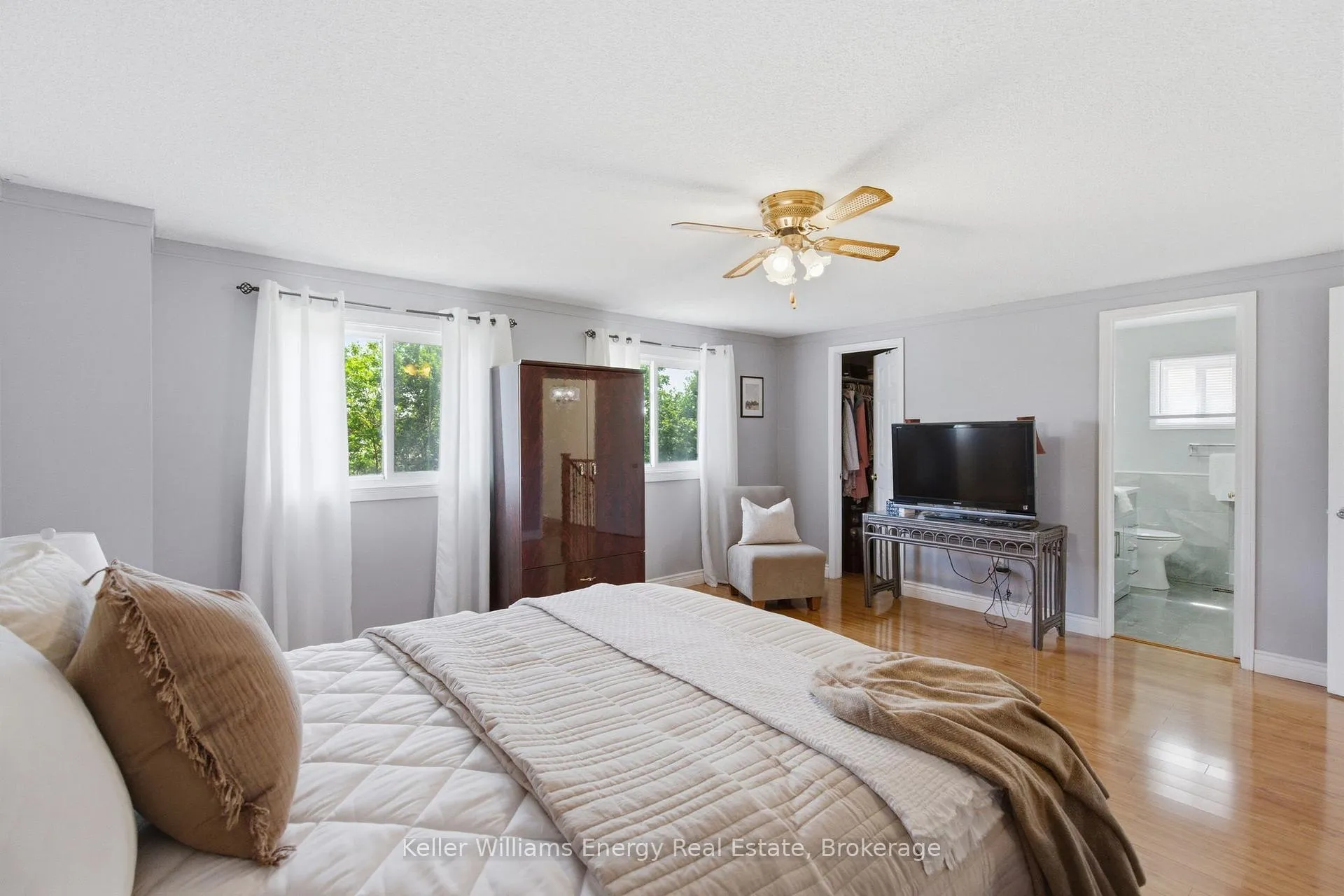Photo 27 of 25 Barnes Drive, Ajax, Central — HOMEH