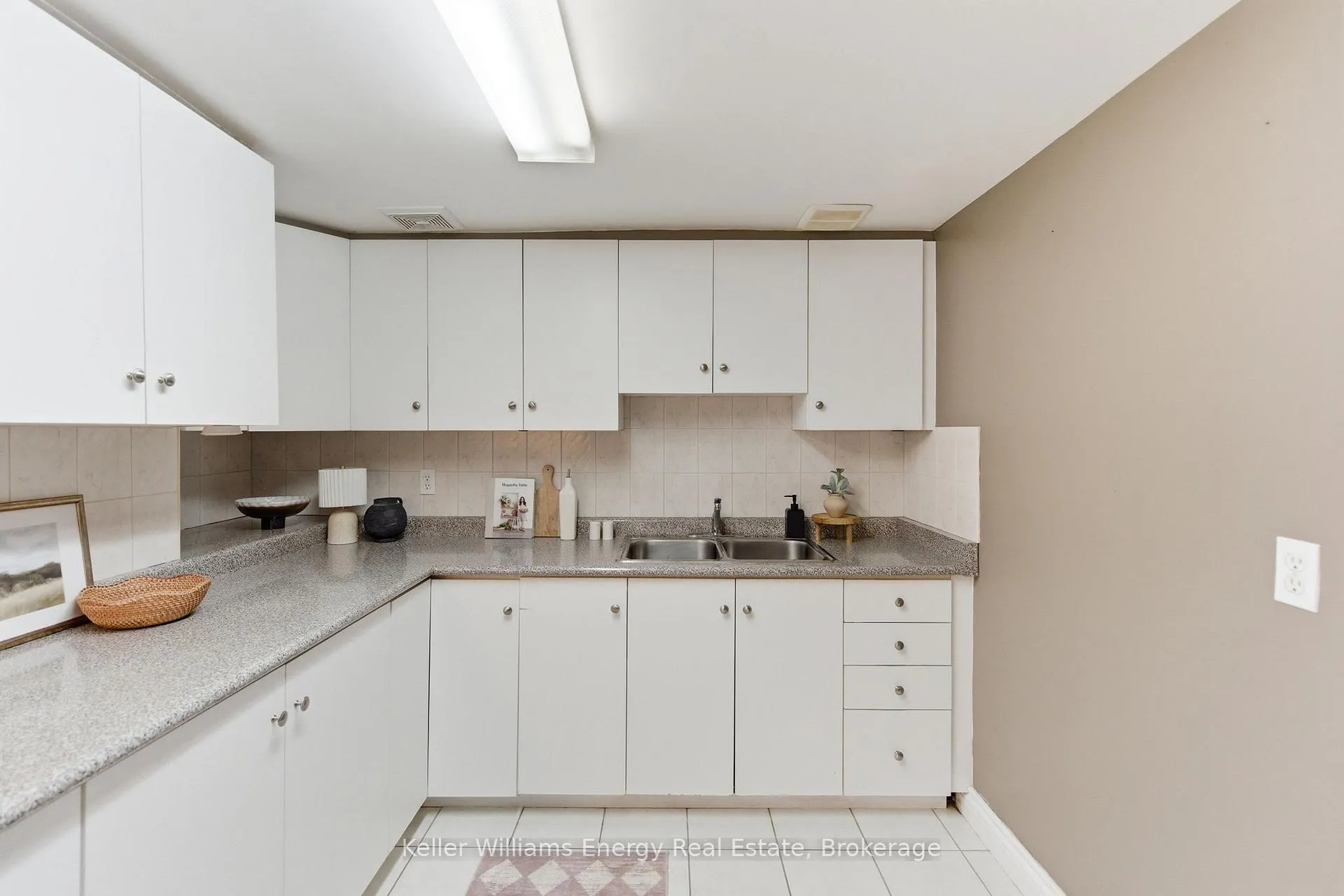 Photo 42 of 25 Barnes Drive, Ajax, Central — HOMEH