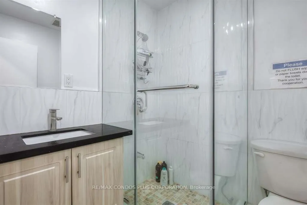 Photo 13 of Unit #B, 324 Spadina Avenue, Toronto, Kensington-Chinatown — HOMEH