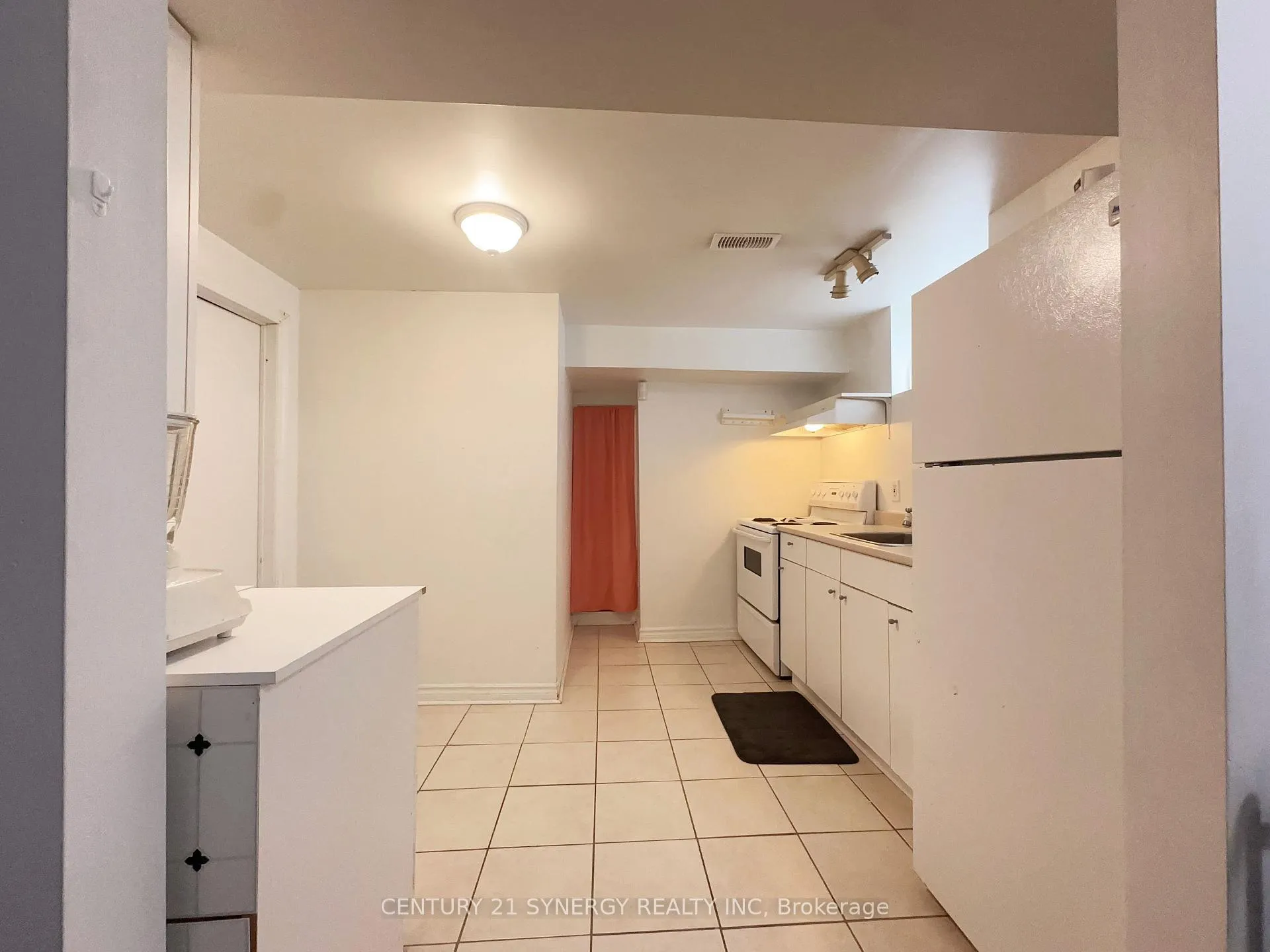Photo 8 of Unit 2, 1236 Clyde Avenue, Ottawa, Copeland Park — HOMEH
