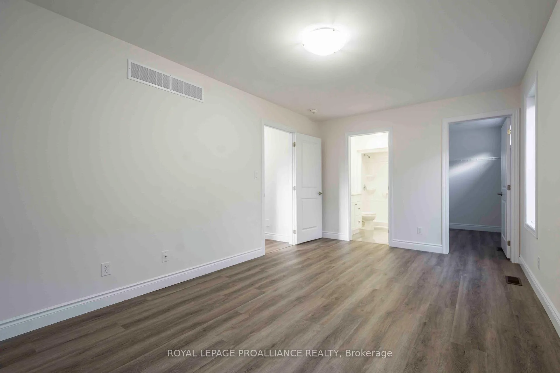 Photo 16 of 110 Farrington Crescent, Prince Edward County, Picton Ward — HOMEH