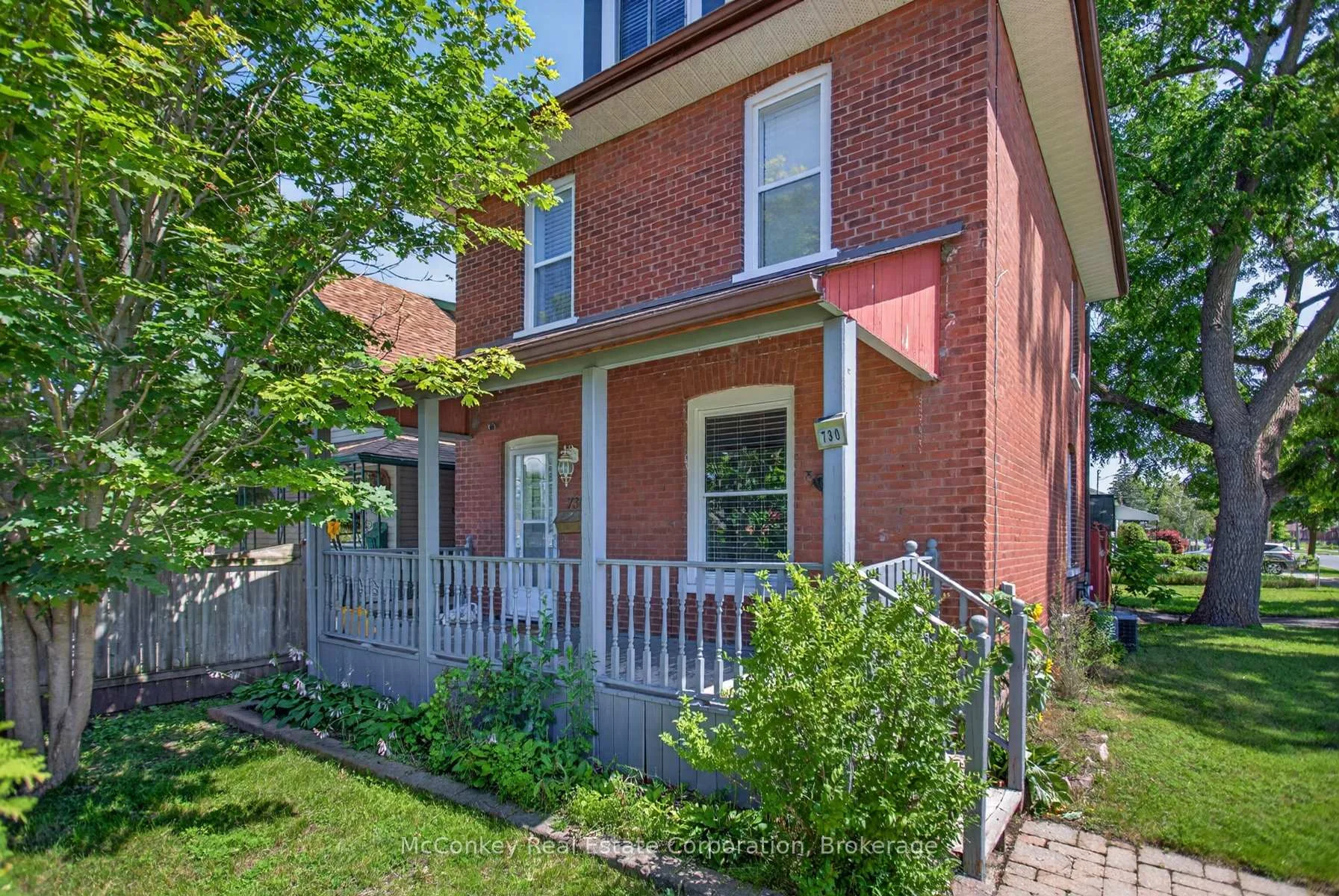 Front of 730 Park Street S