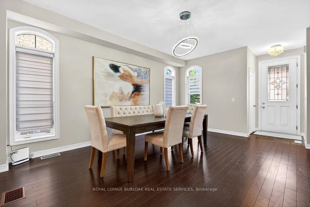 Photo 4 of 523 Terrace Way, Oakville, Sixteen Hollow — HOMEH