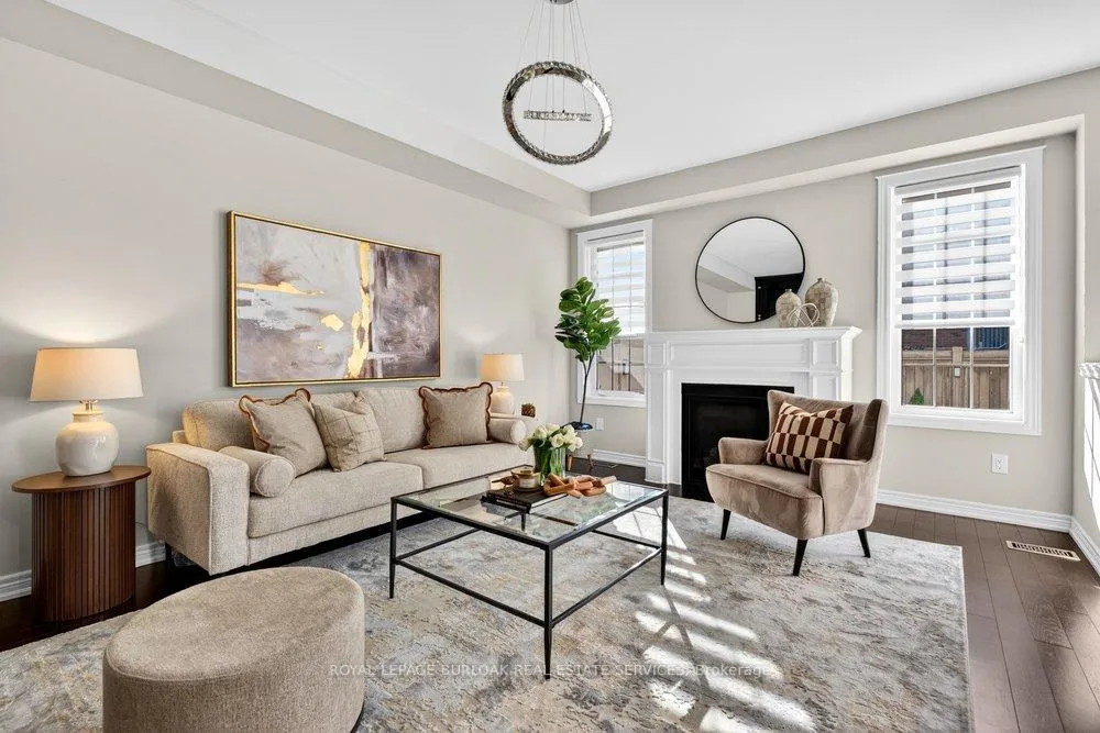 Photo 5 of 523 Terrace Way, Oakville, Sixteen Hollow — HOMEH