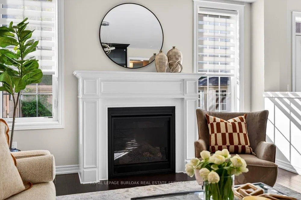 Photo 7 of 523 Terrace Way, Oakville, Sixteen Hollow — HOMEH