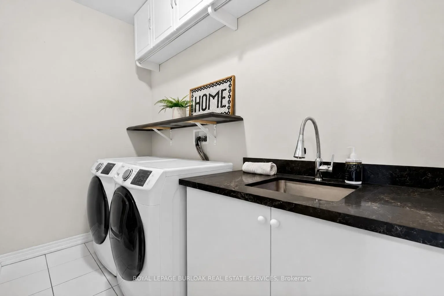 Photo 17 of 523 Terrace Way, Oakville, Sixteen Hollow — HOMEH