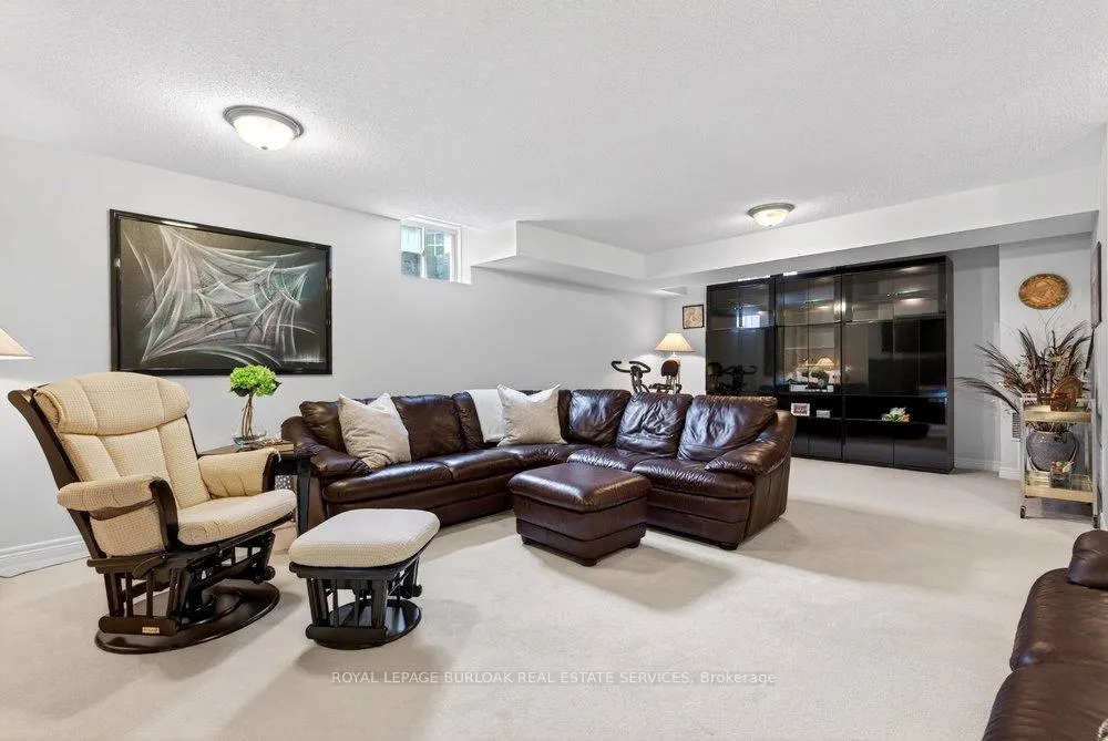 Photo 32 of 523 Terrace Way, Oakville, Sixteen Hollow — HOMEH