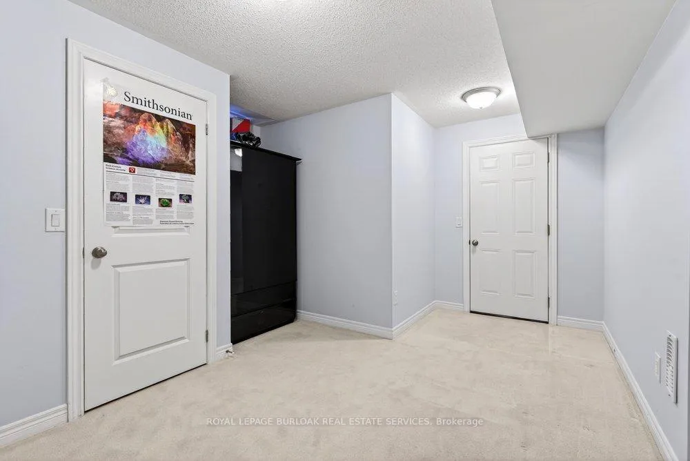 Photo 35 of 523 Terrace Way, Oakville, Sixteen Hollow — HOMEH