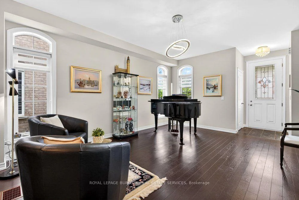 Photo 11 of 523 Terrace Way, Oakville, Sixteen Hollow — HOMEH