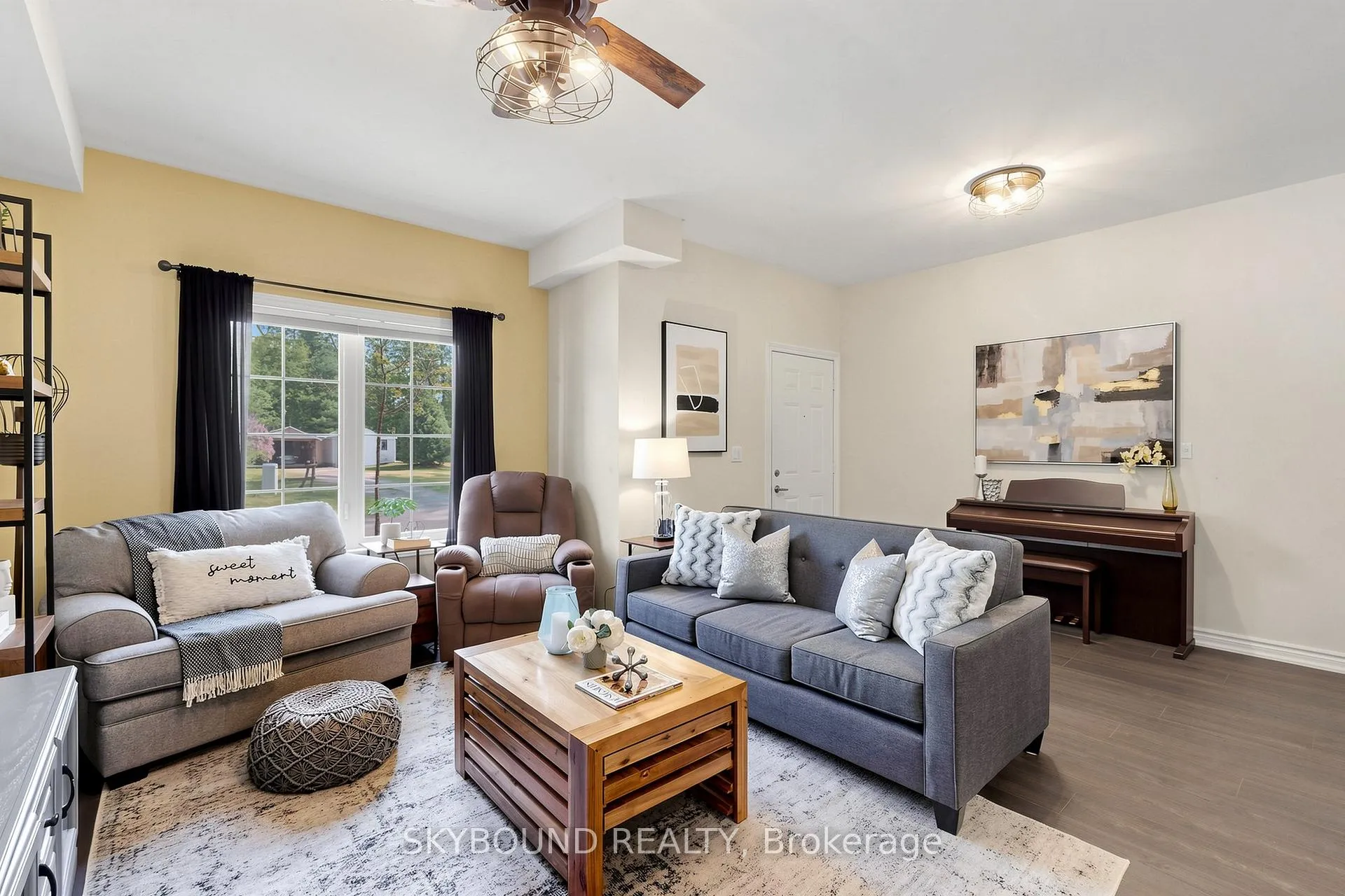 Photo 5 of Unit TH07, 110 Grew Boulevard, Georgina, Sutton & Jackson's Point — HOMEH