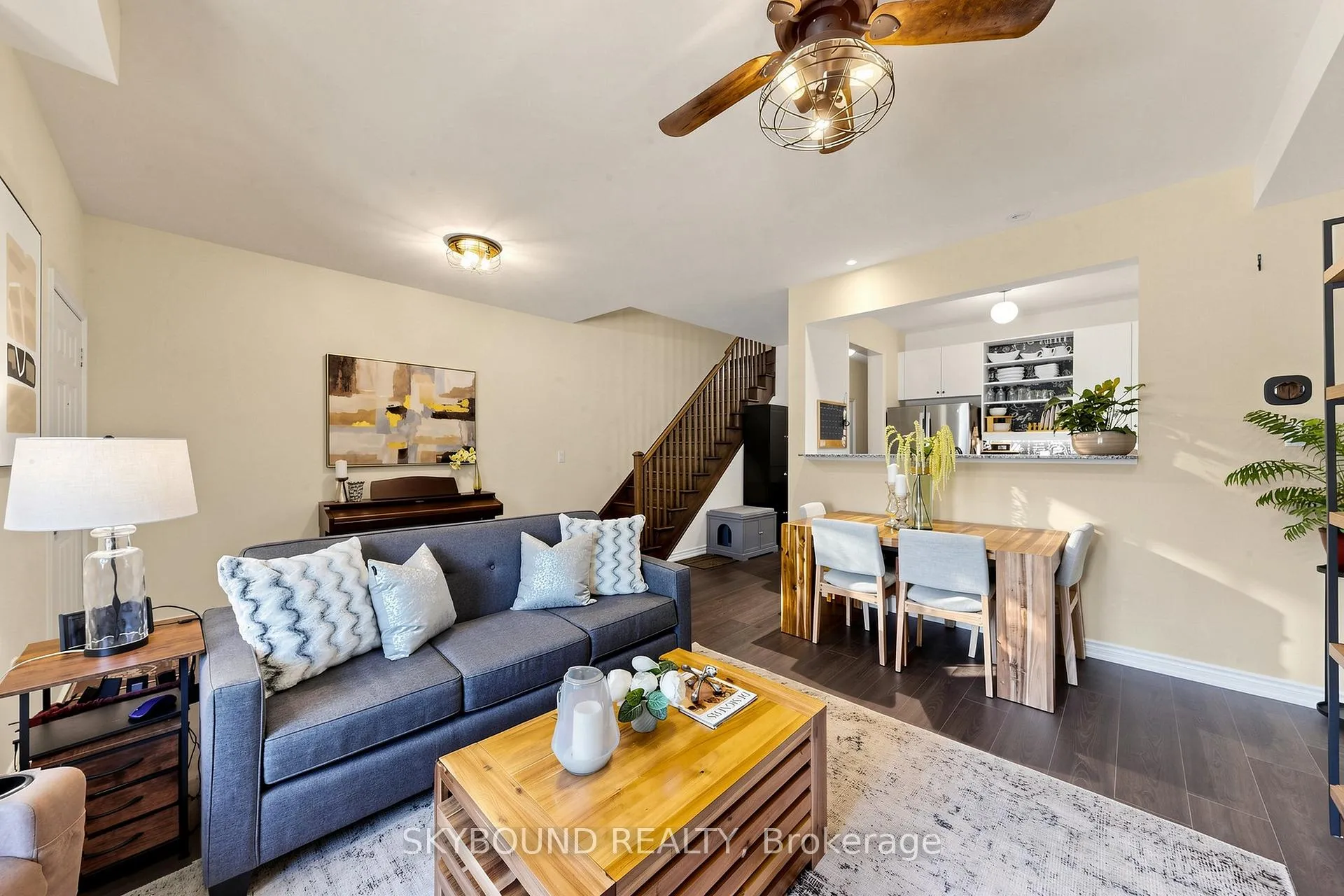 Photo 6 of Unit TH07, 110 Grew Boulevard, Georgina, Sutton & Jackson's Point — HOMEH