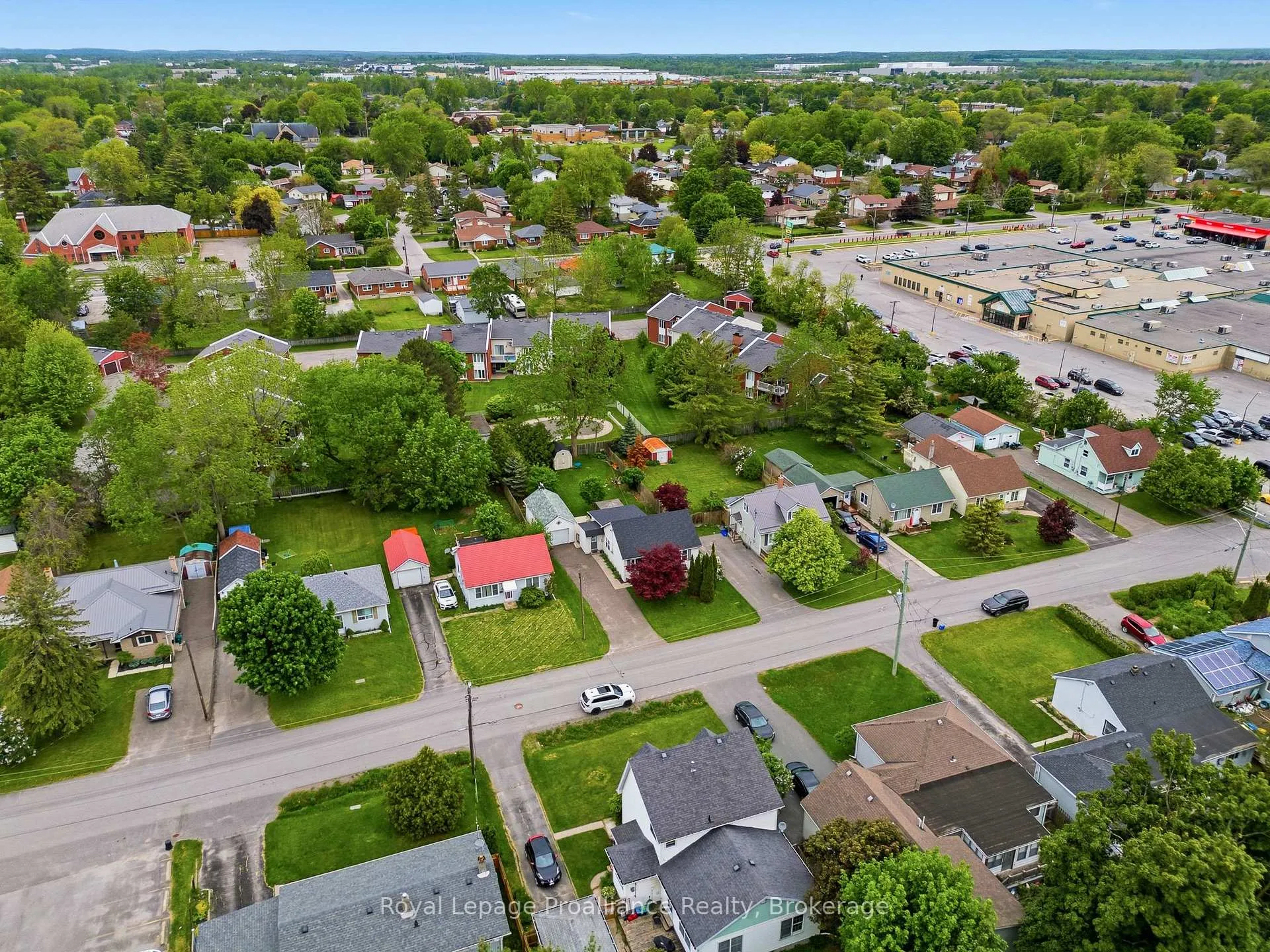 Photo 9 of 106 Karl Street, Belleville, Belleville Ward — HOMEH