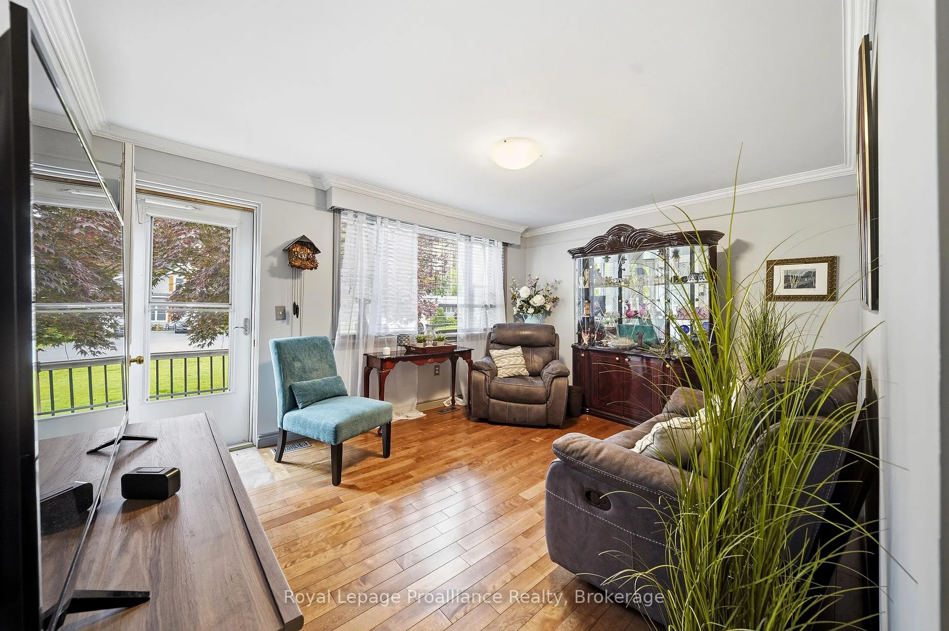 Photo 27 of 106 Karl Street, Belleville, Belleville Ward — HOMEH