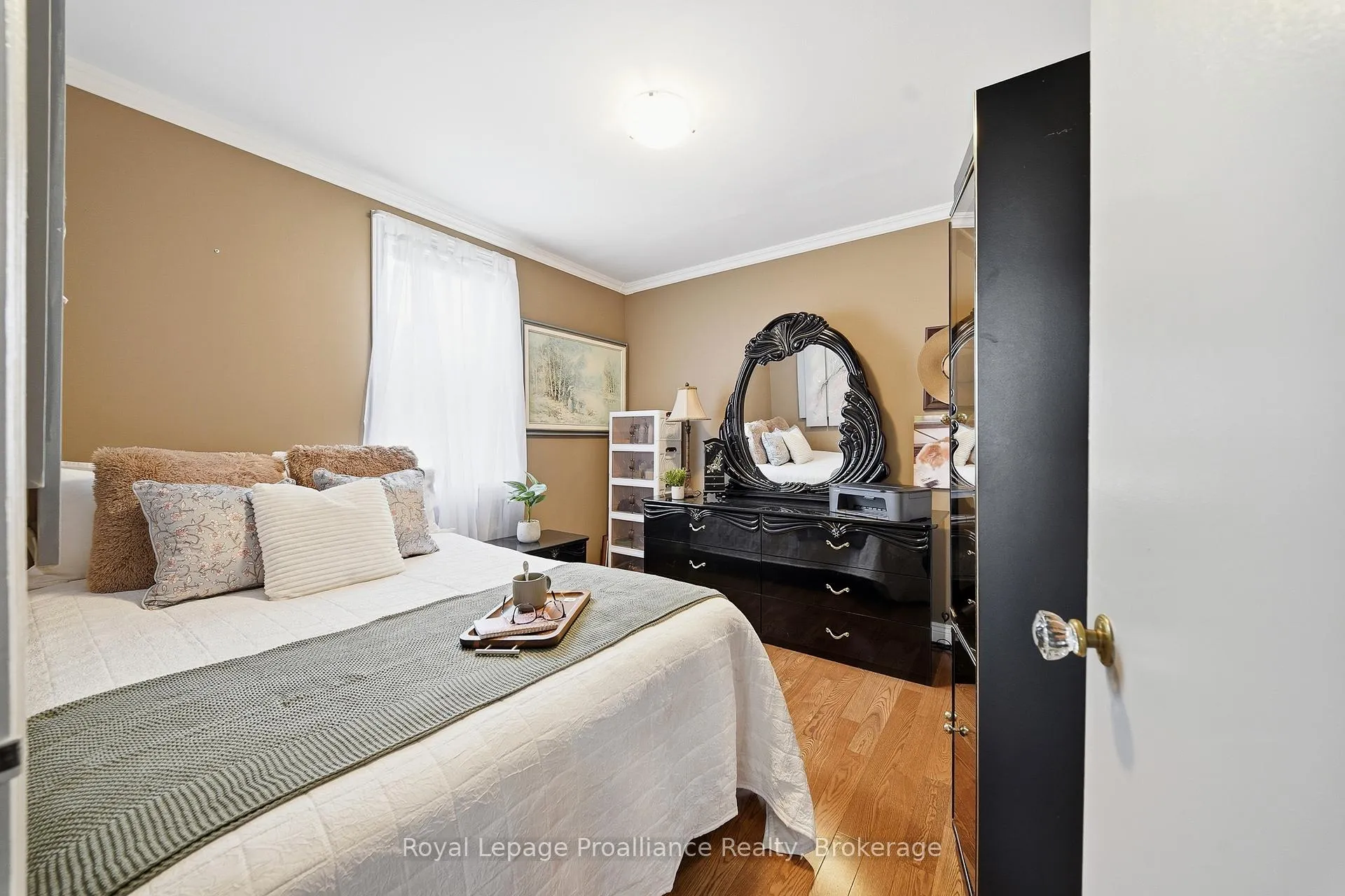 Photo 31 of 106 Karl Street, Belleville, Belleville Ward — HOMEH