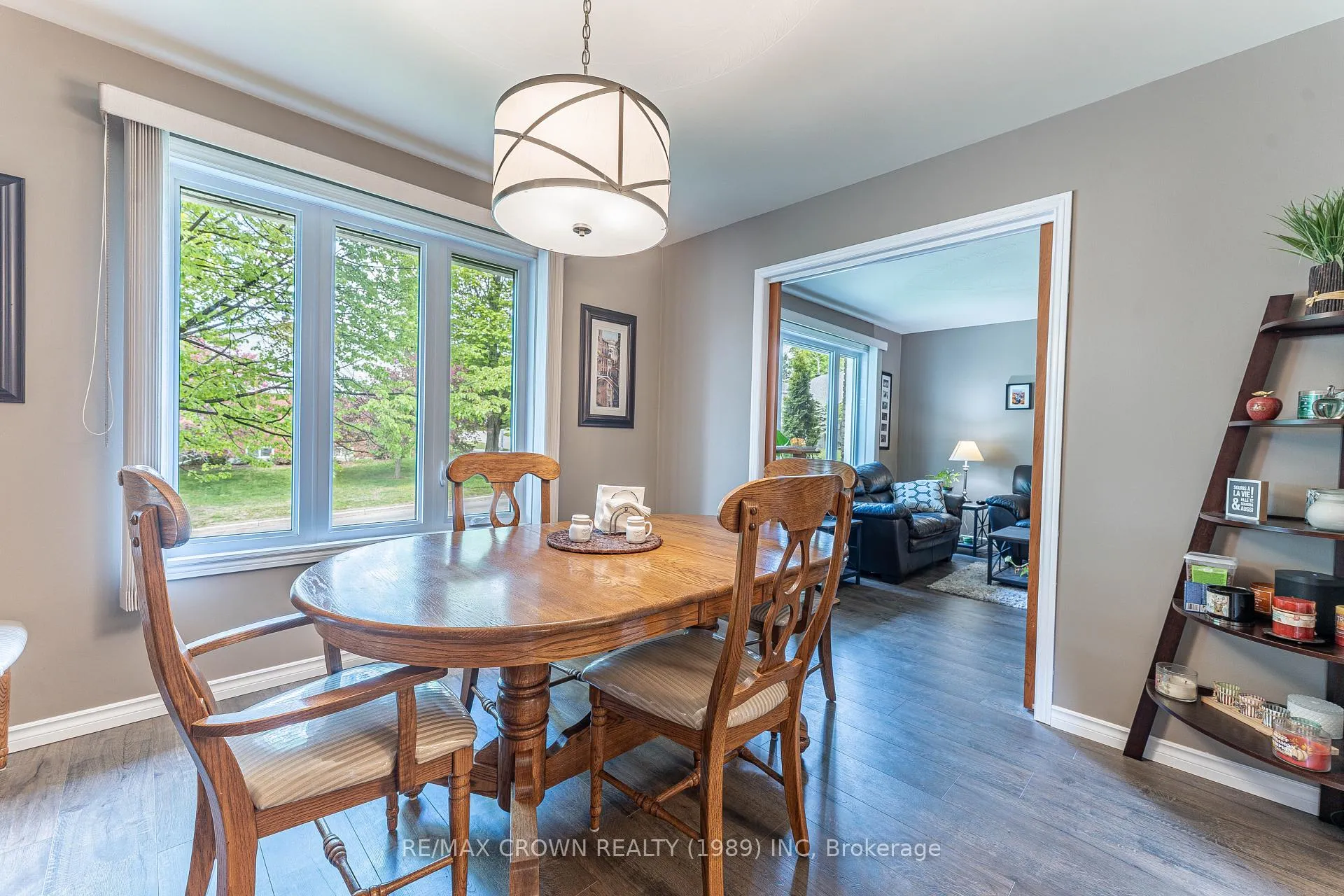 Photo 10 of 309 Pearce Street, North Bay, Airport — HOMEH