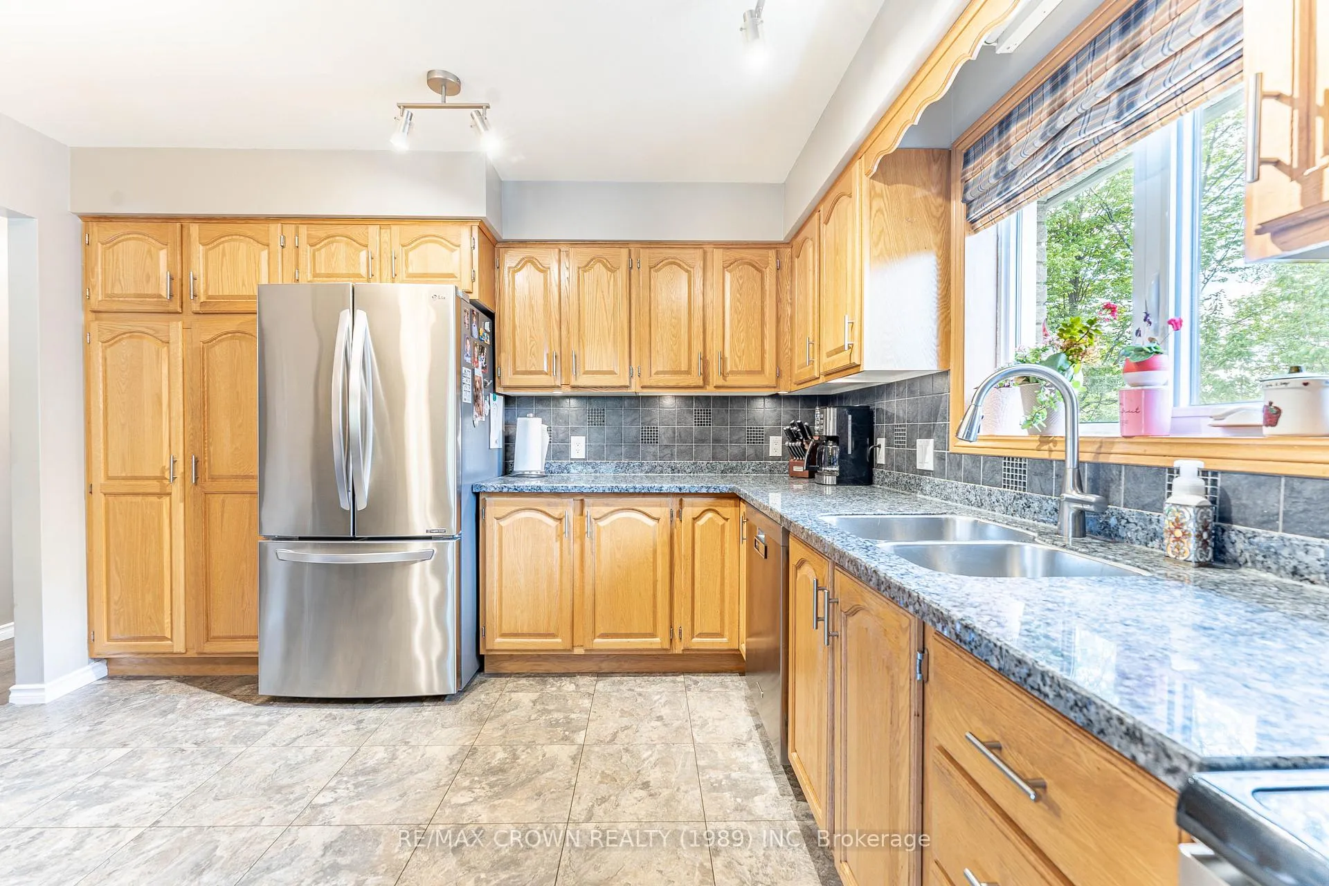 Photo 13 of 309 Pearce Street, North Bay, Airport — HOMEH