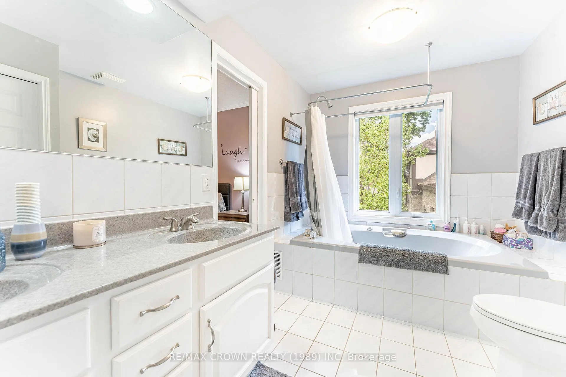Photo 23 of 309 Pearce Street, North Bay, Airport — HOMEH