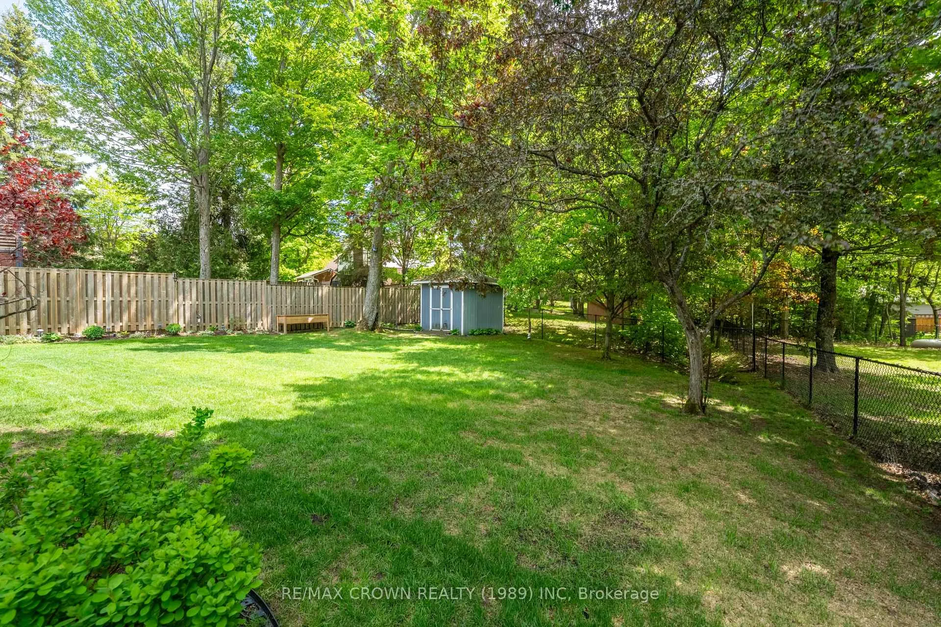 Photo 41 of 309 Pearce Street, North Bay, Airport — HOMEH