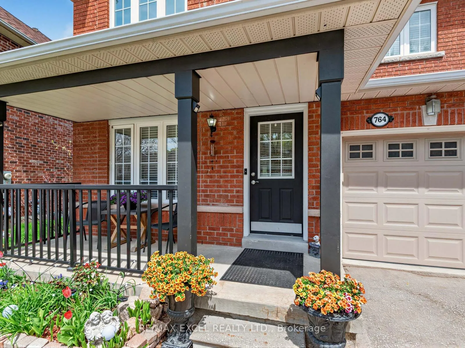 Front of 764 Craighurst Court