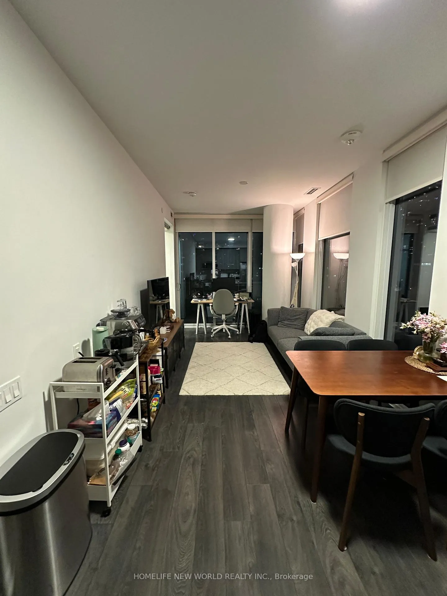 Photo 3 of Unit 907, 28 Wellesley Street E, Toronto, Church-Yonge Corridor — HOMEH