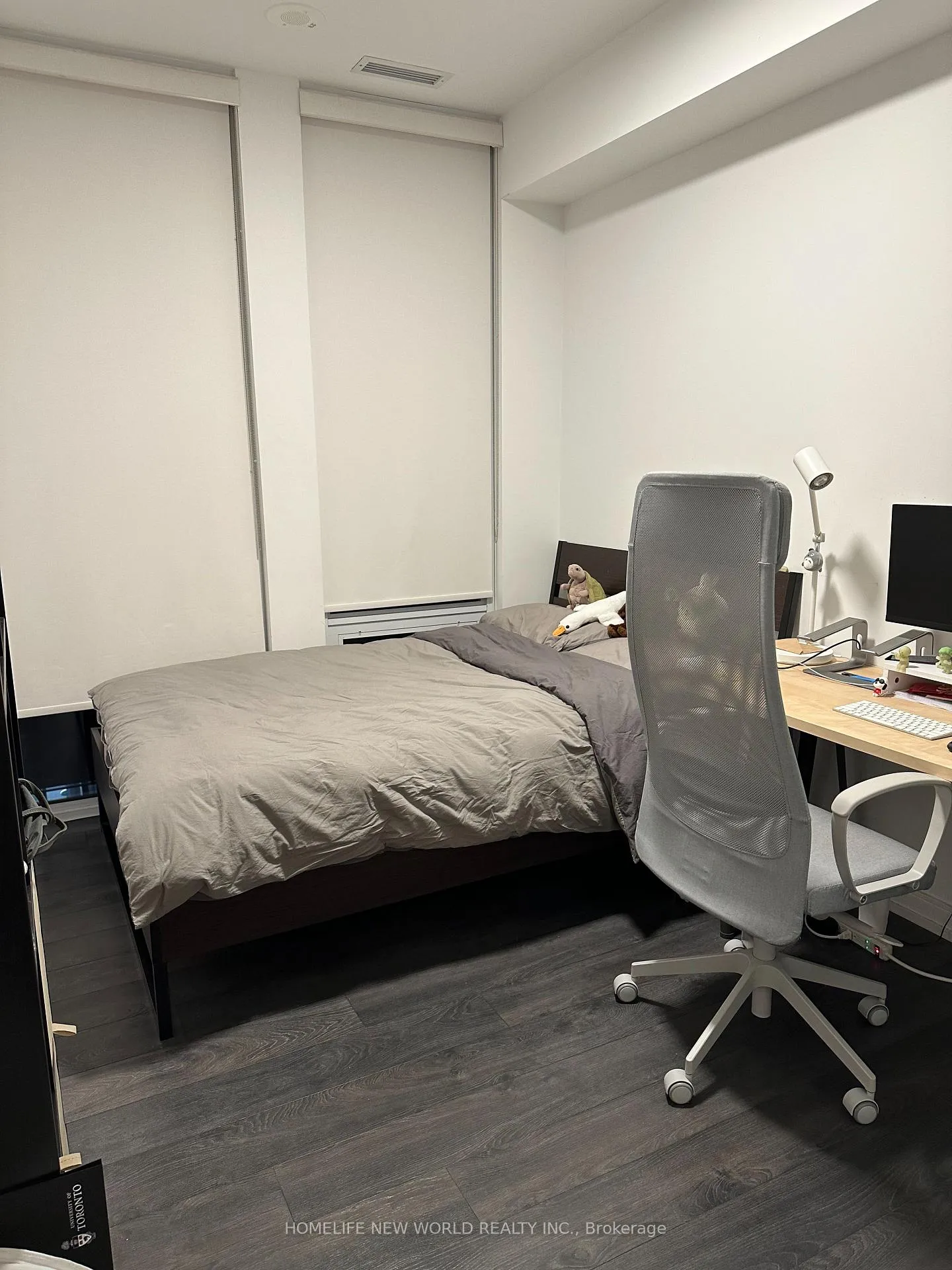 Photo 5 of Unit 907, 28 Wellesley Street E, Toronto, Church-Yonge Corridor — HOMEH