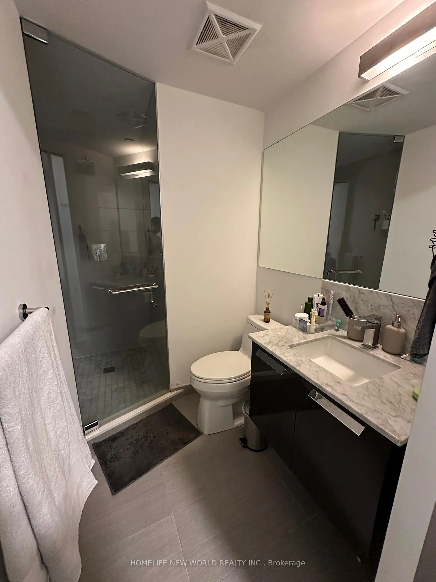 Photo 6 of Unit 907, 28 Wellesley Street E, Toronto, Church-Yonge Corridor — HOMEH