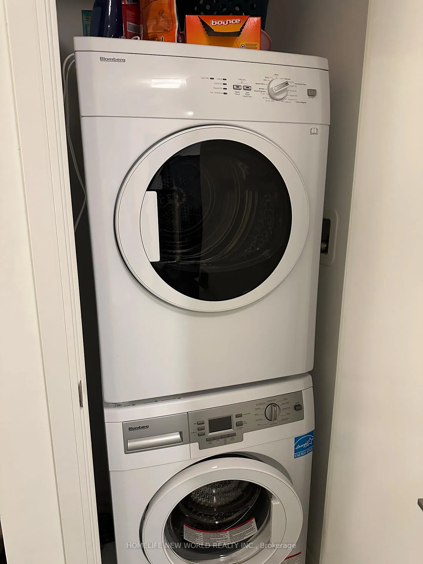 Photo 8 of Unit 907, 28 Wellesley Street E, Toronto, Church-Yonge Corridor — HOMEH