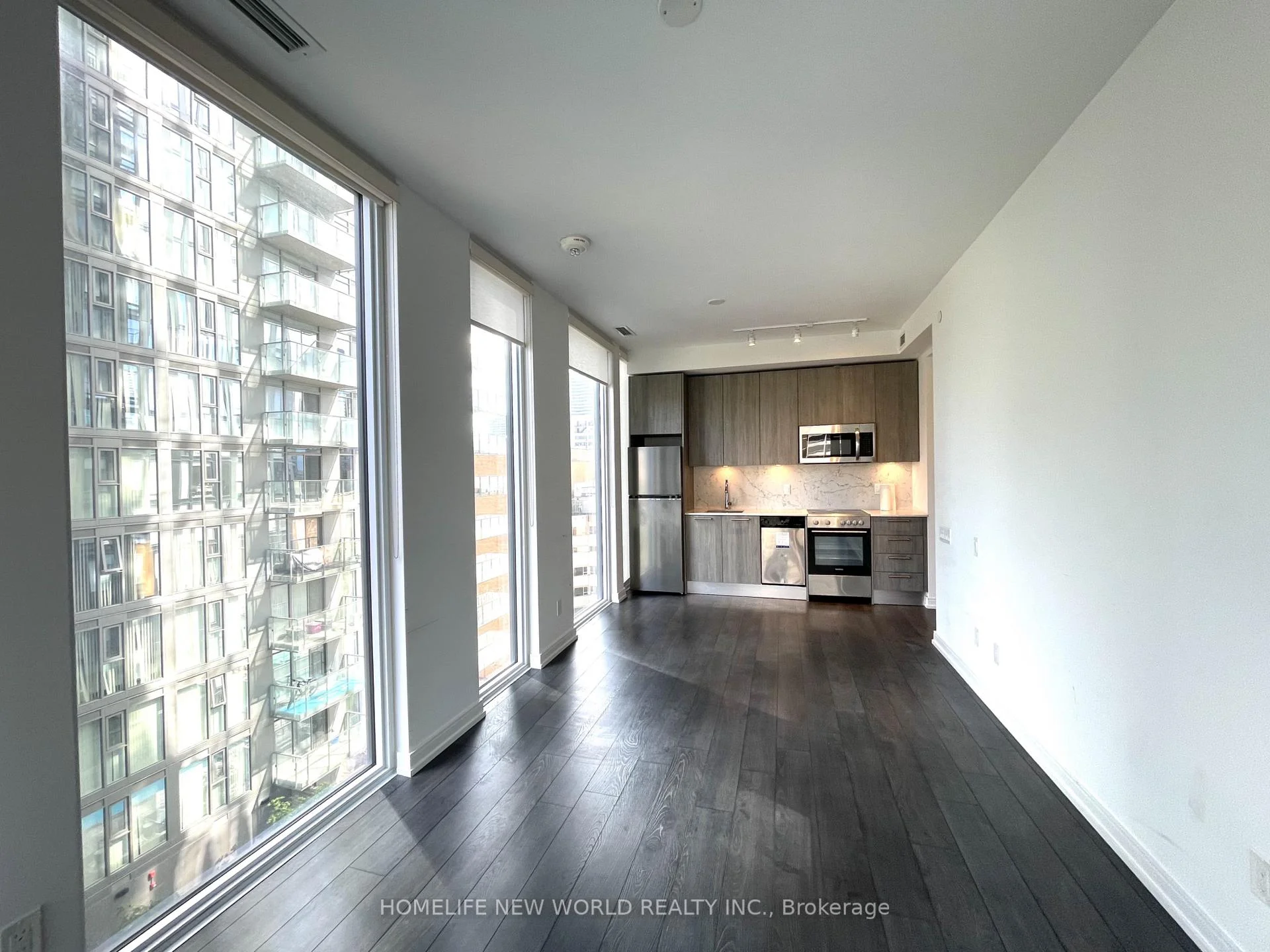 Photo 13 of Unit 907, 28 Wellesley Street E, Toronto, Church-Yonge Corridor — HOMEH