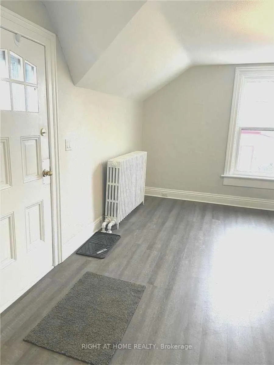 Photo 2 of Unit 3, 178 Adelaide Avenue E, Oshawa, O'Neill — HOMEH