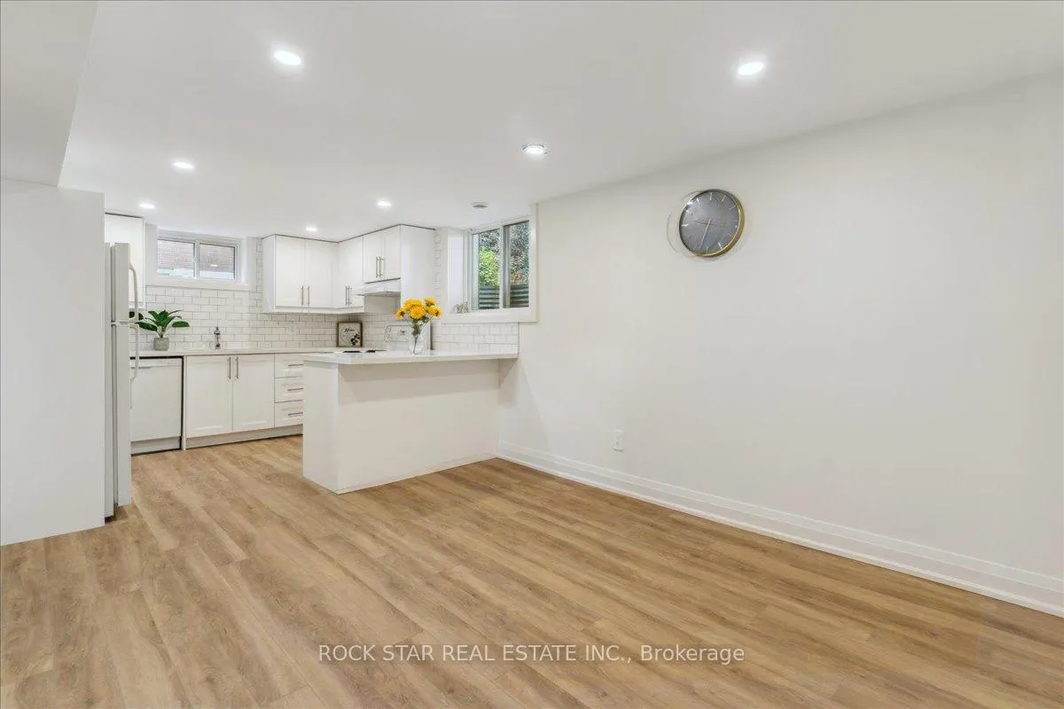 Photo 2 of Unit #Lower, 129 West 32nd Street, Hamilton, Westcliffe — HOMEH