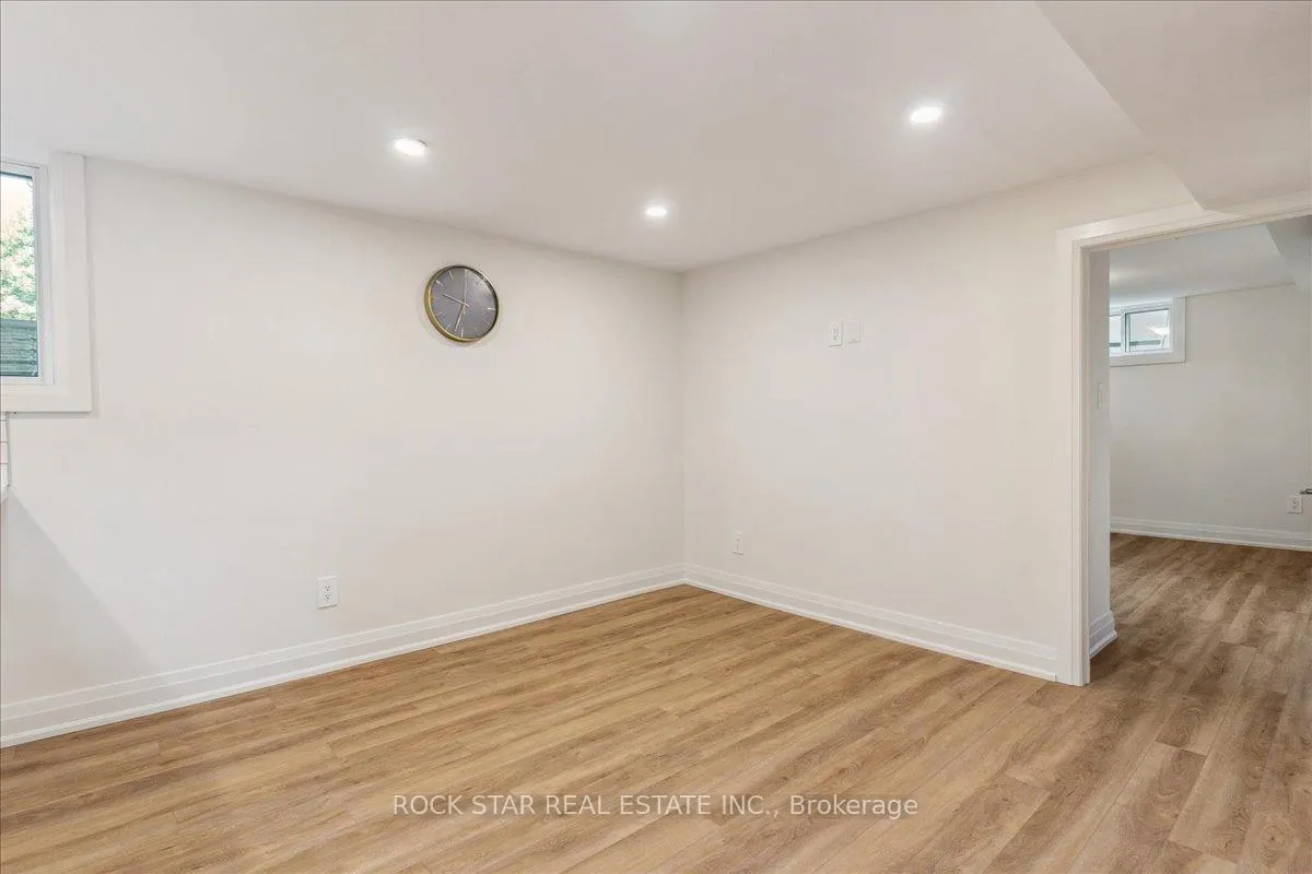 Photo 3 of Unit #Lower, 129 West 32nd Street, Hamilton, Westcliffe — HOMEH
