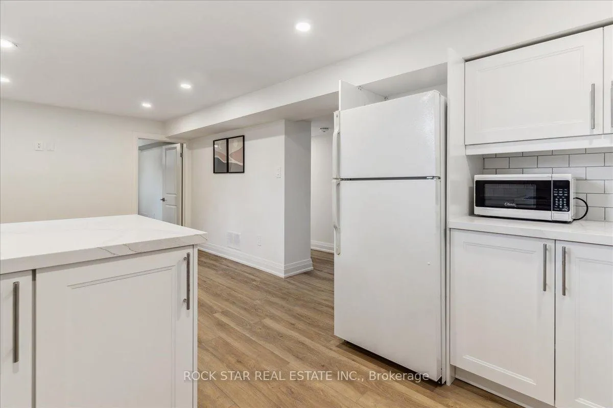 Photo 7 of Unit #Lower, 129 West 32nd Street, Hamilton, Westcliffe — HOMEH