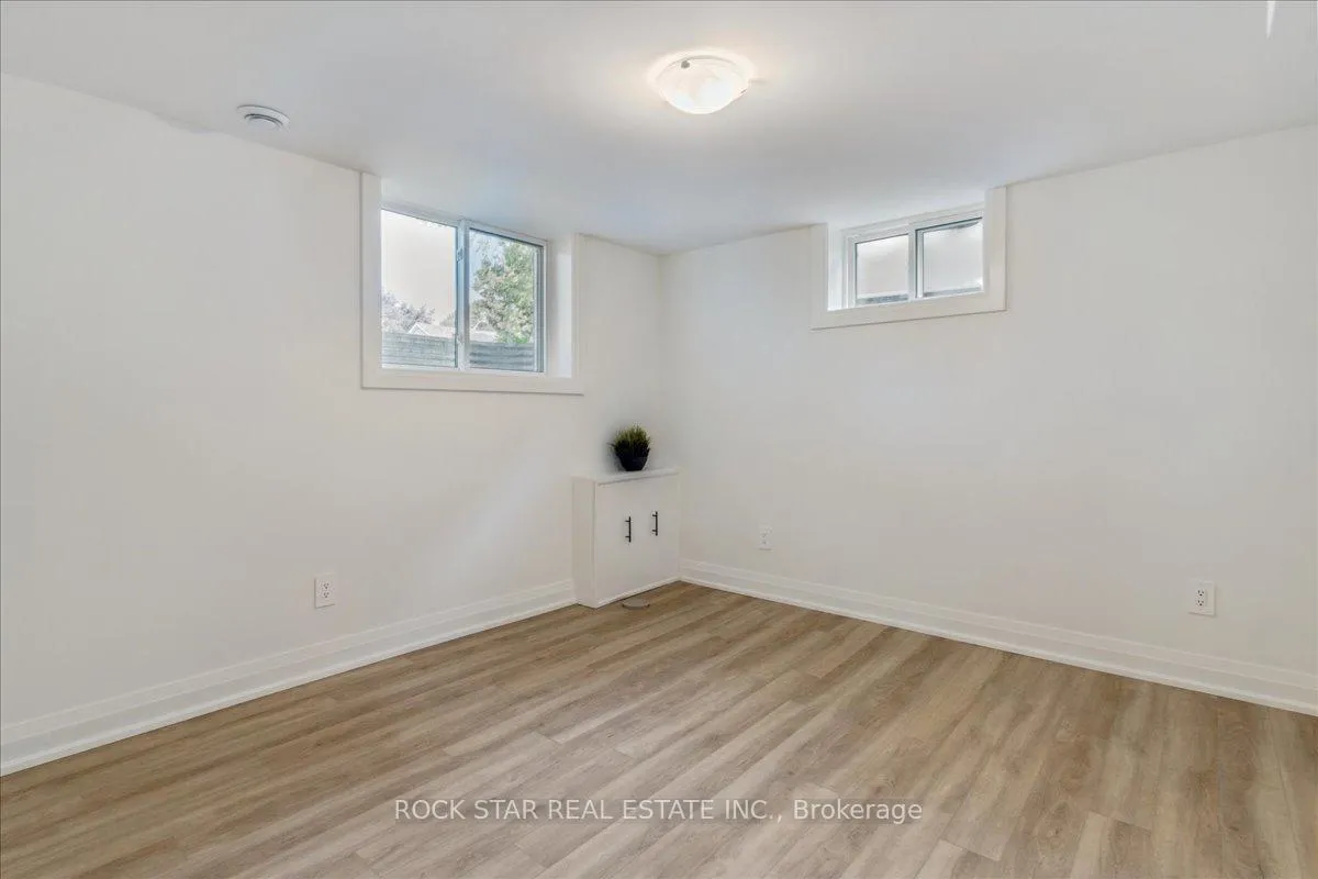 Photo 9 of Unit #Lower, 129 West 32nd Street, Hamilton, Westcliffe — HOMEH
